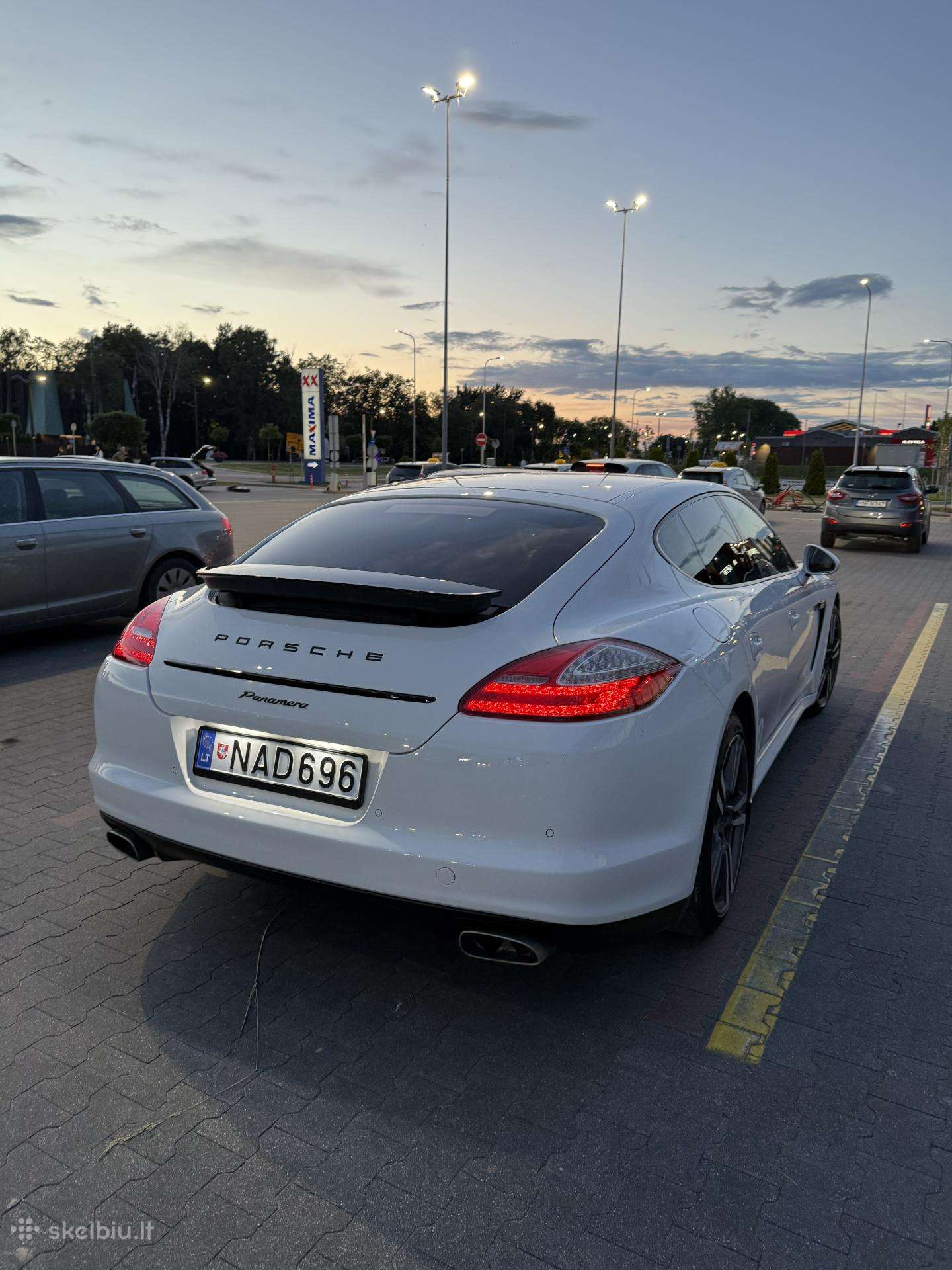 Parduodamas Porsche Panamera