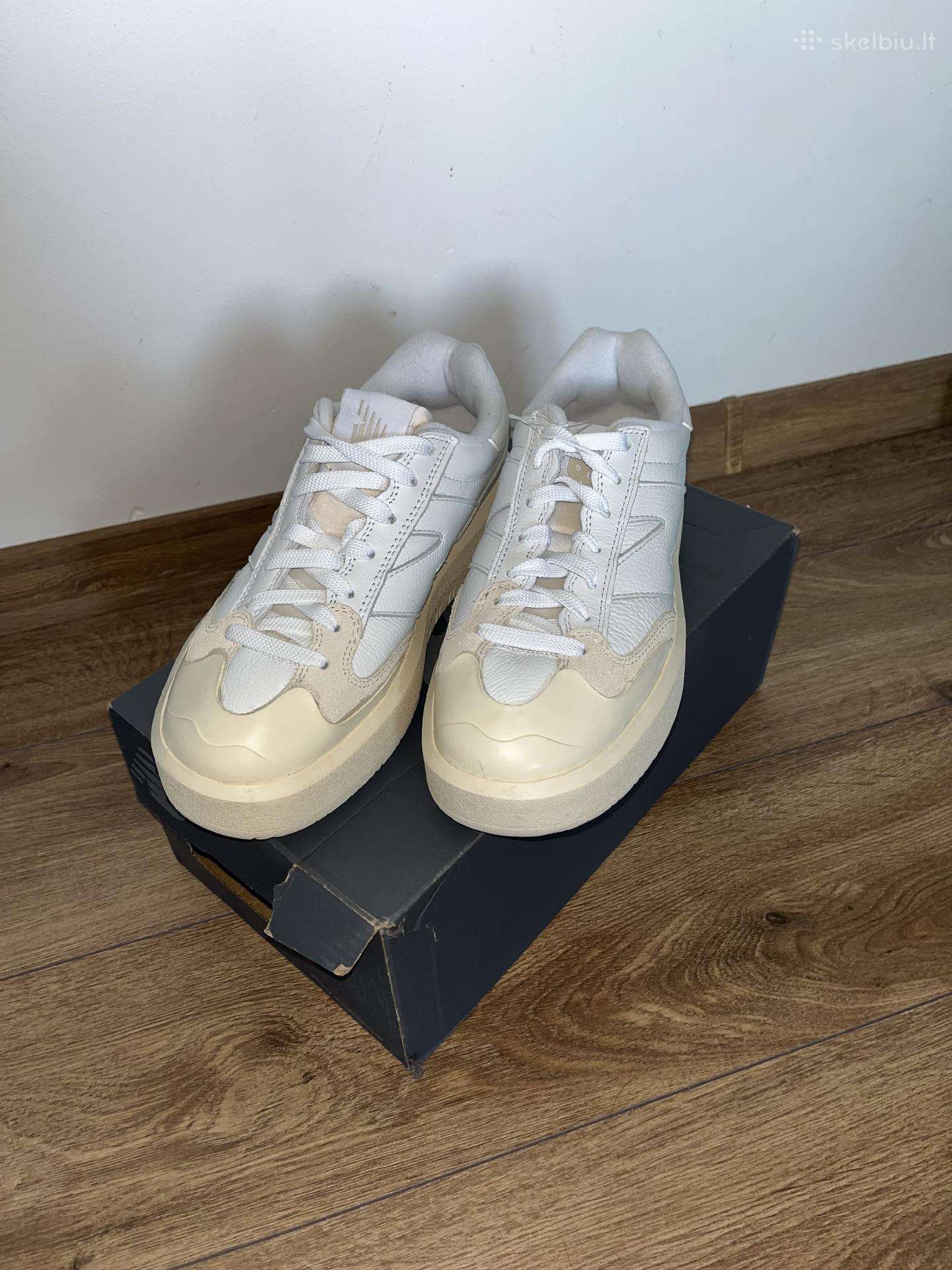 New Balance Ct302