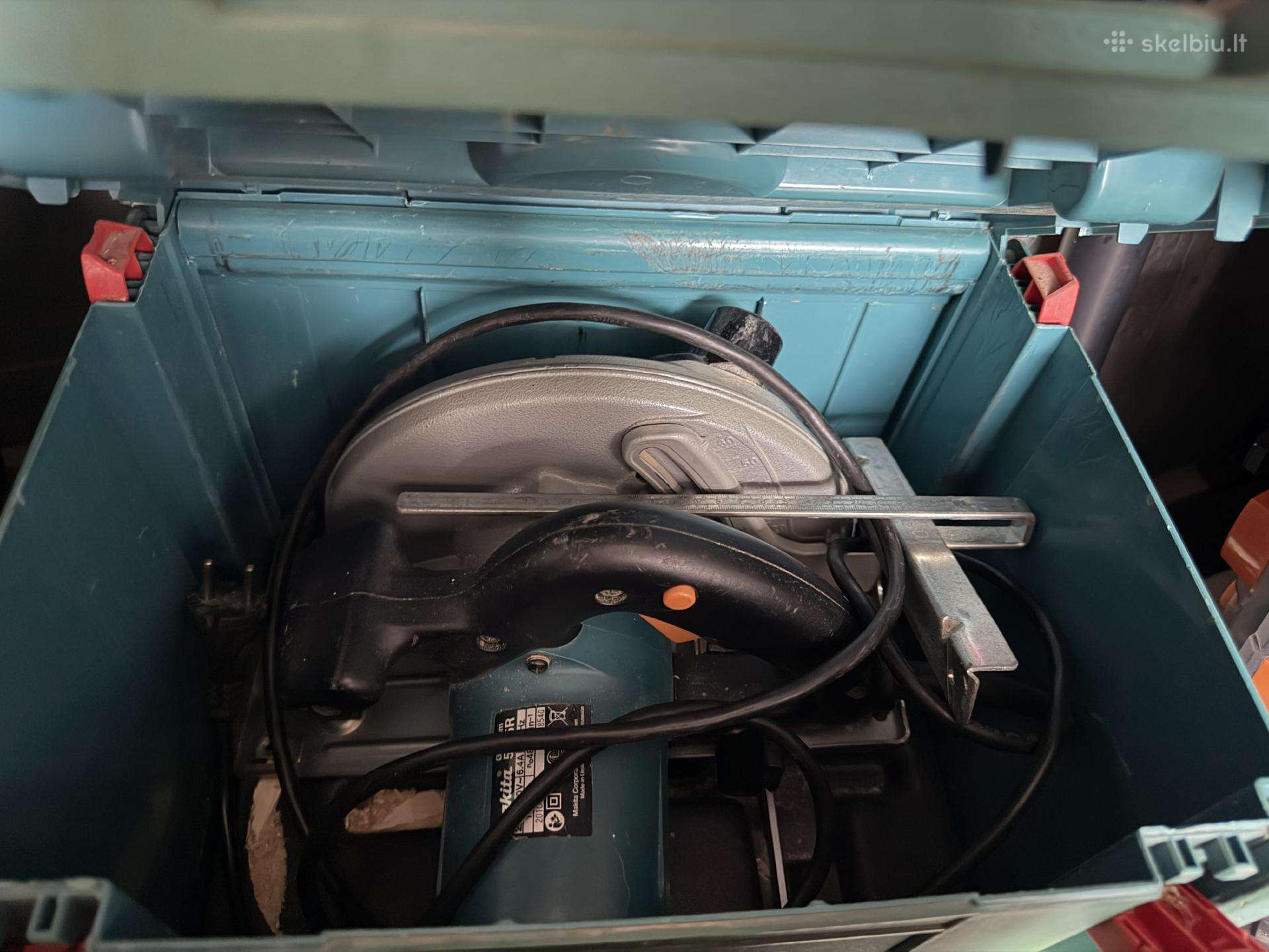 Makita diskinis pjūklas 5705r