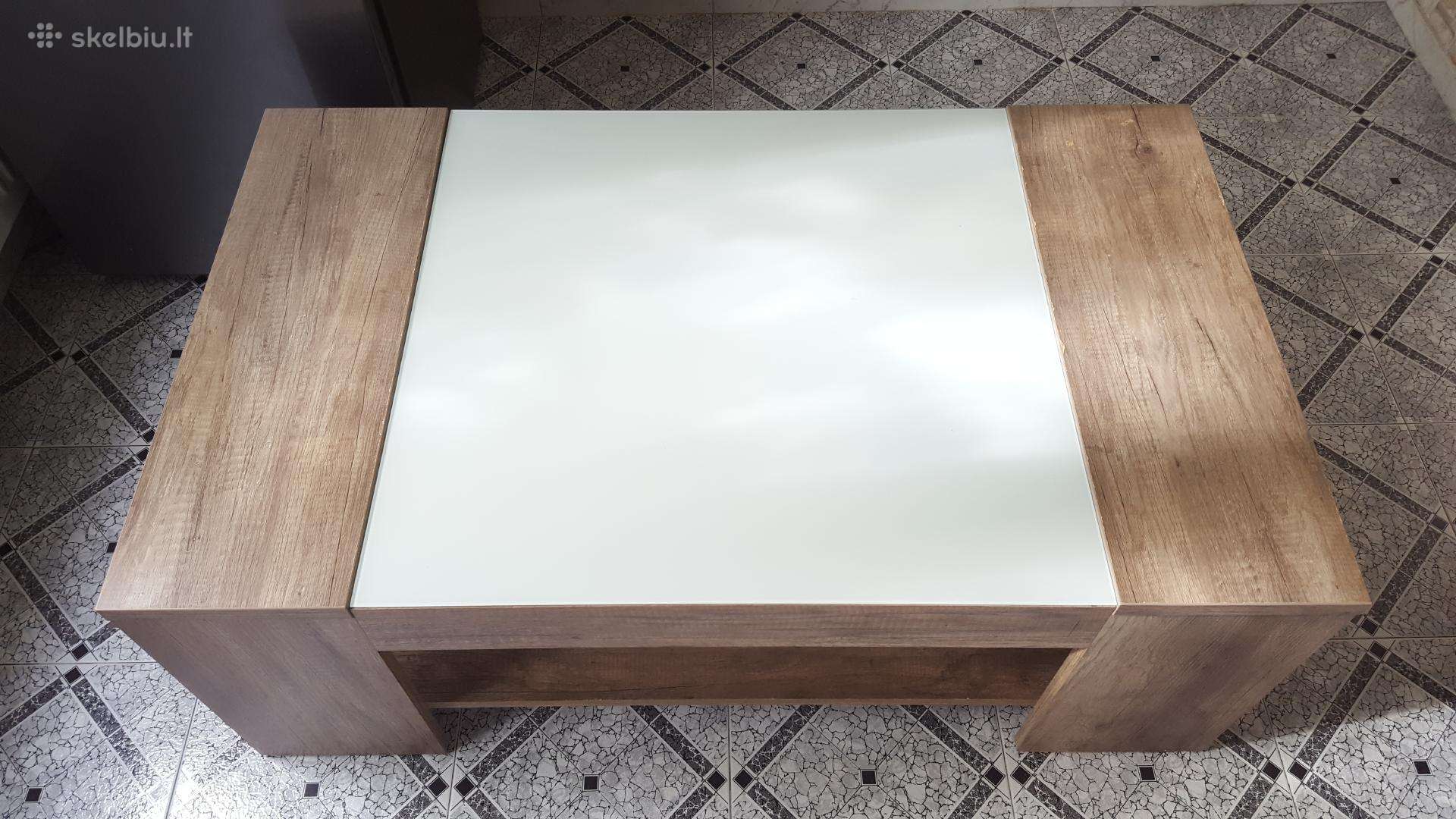 Parduodu svetainės stalą 120x70x45
