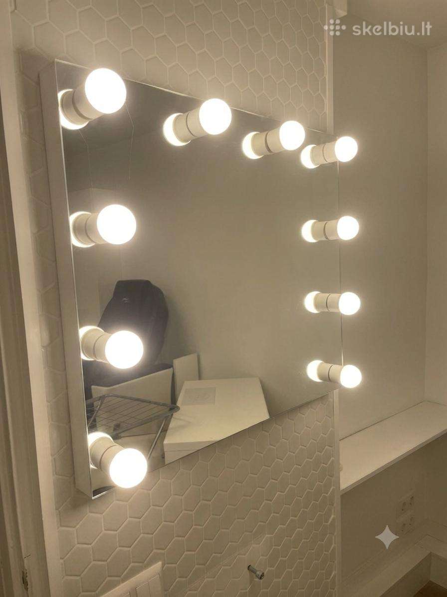 Grimo / vizažo veidrodis su LED apšvietimu
