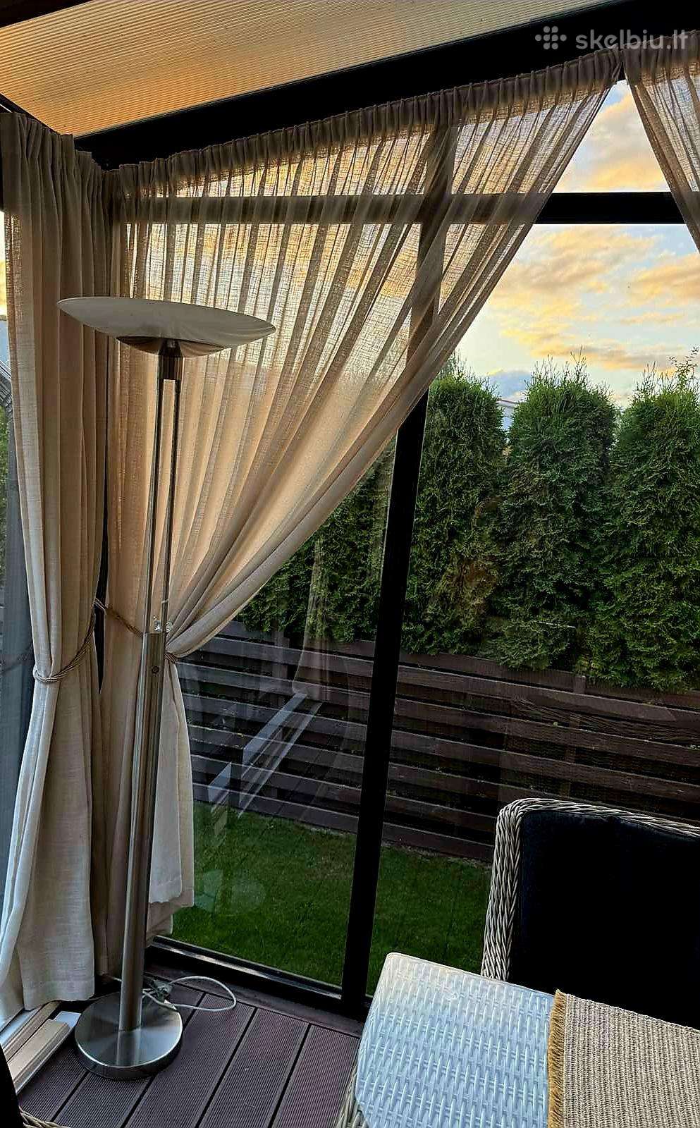 Labai kokybiškas, tvirtas toršeras.