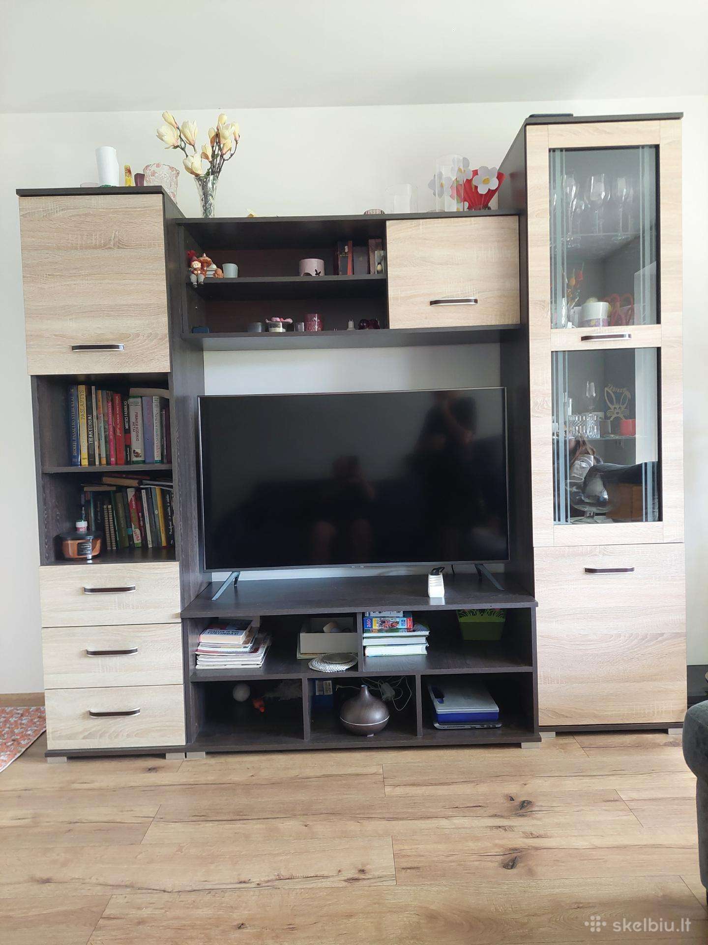 Sekcija TV staliukas