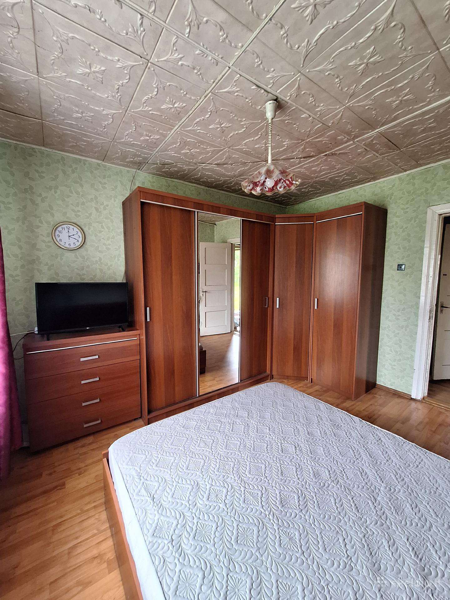 Kampinė spinta "Artemidė"