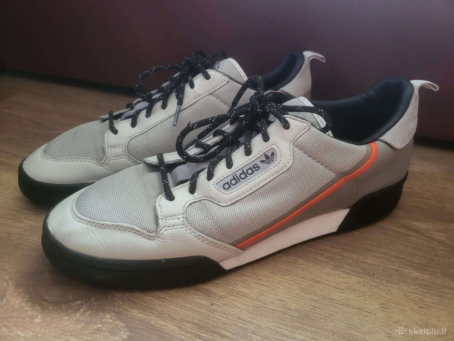 Adidas kedai