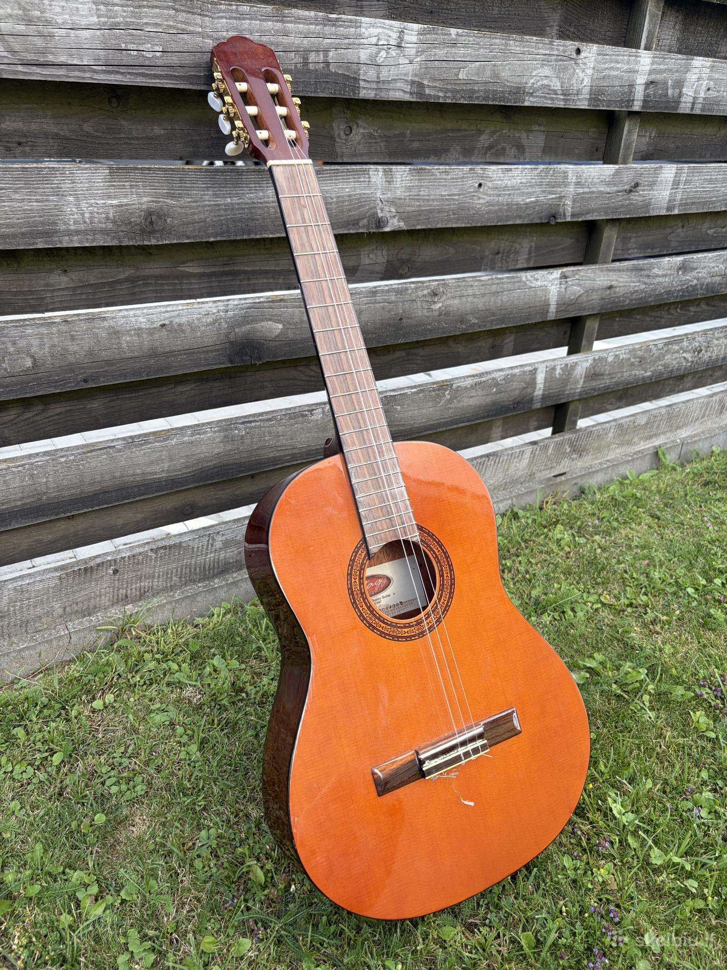 Klasikinė gitara stagg c547