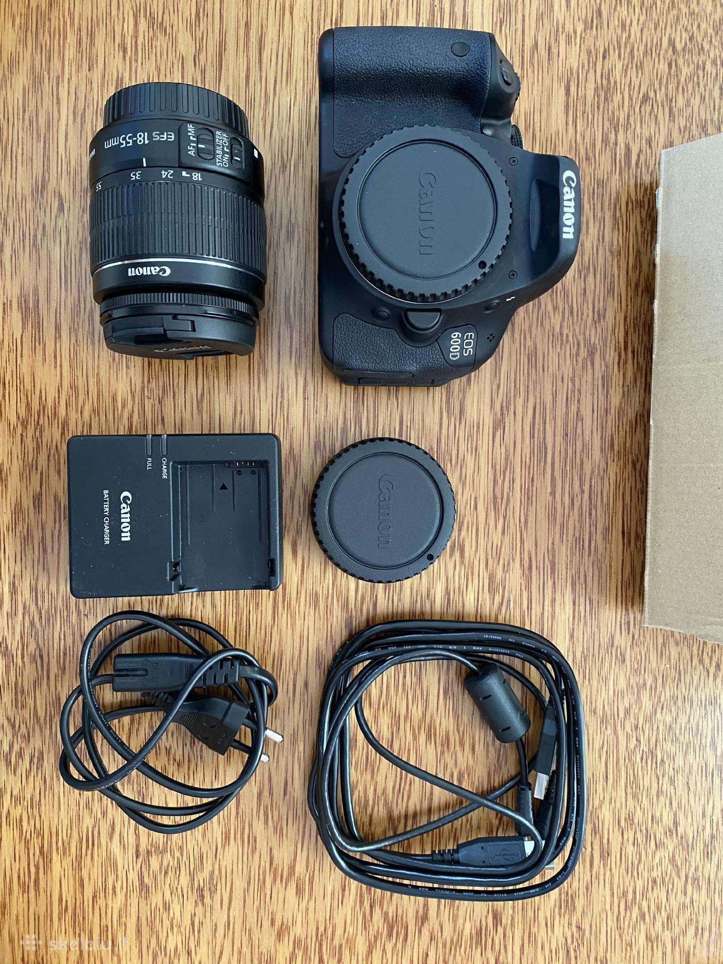 Canon EOS 600d pilnos komplektacijos su priedais