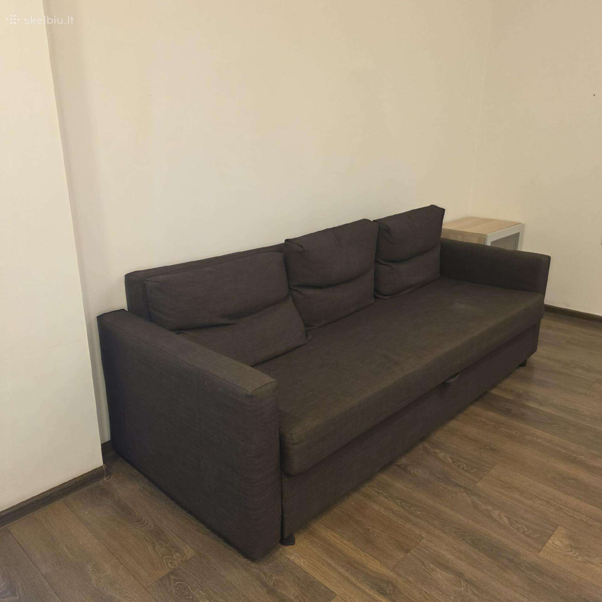 Išskleidžiama sofa lova