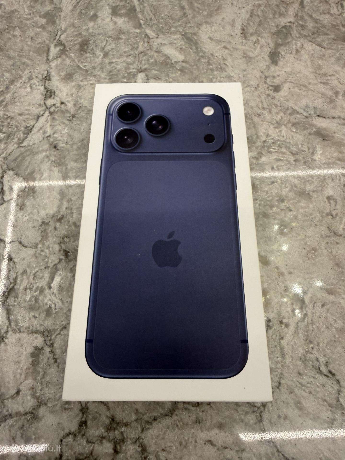 iPhone 17 Pro Max, 256gb 98%