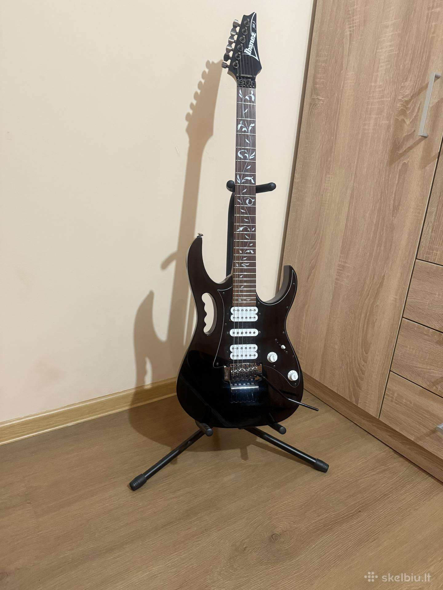 Ibanez Jem Jr