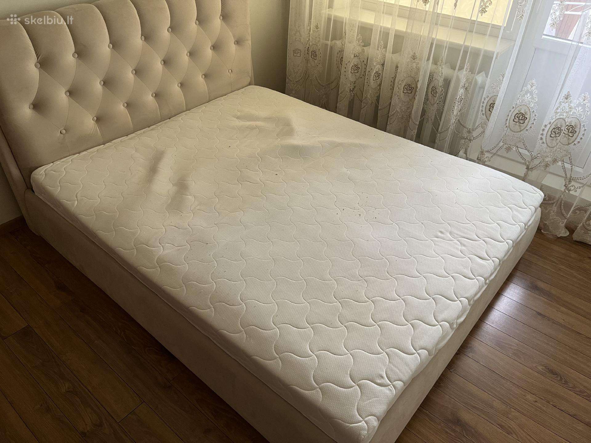 Dovanojamas čiuzinys 2m*1,6m