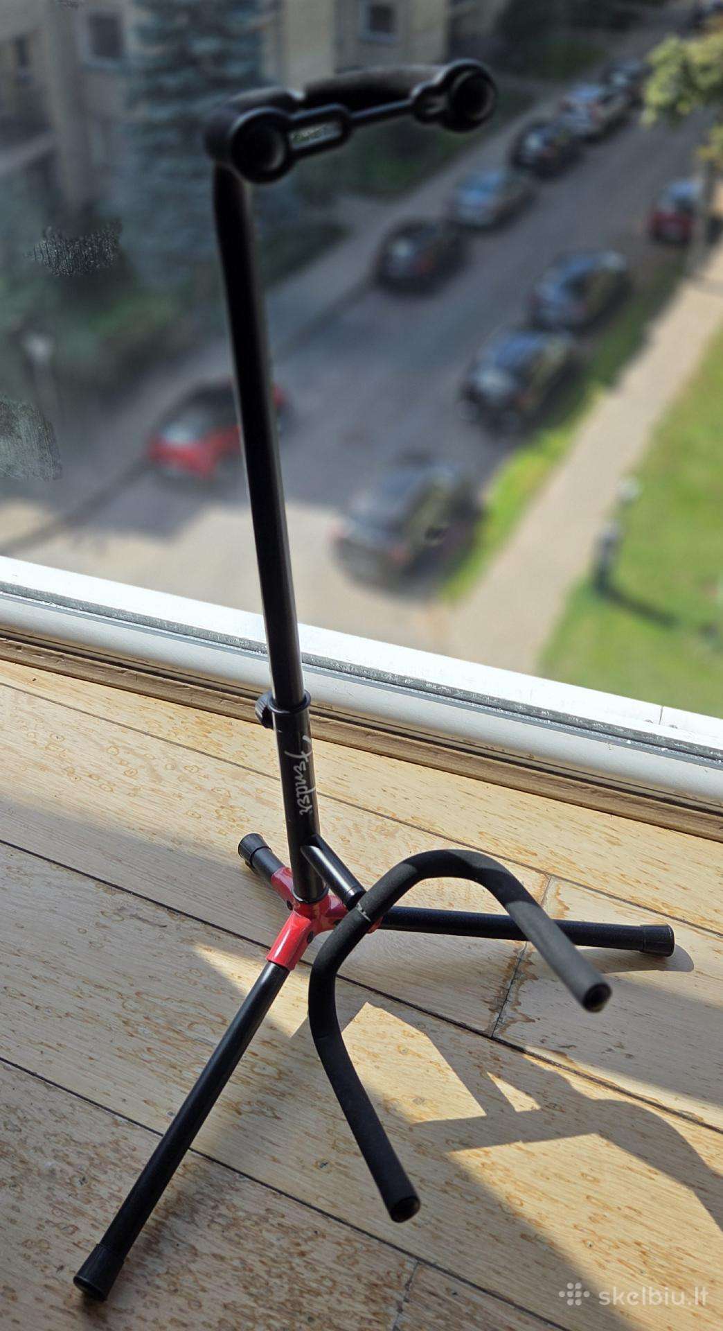 Fender Adjustable Guitar Stand