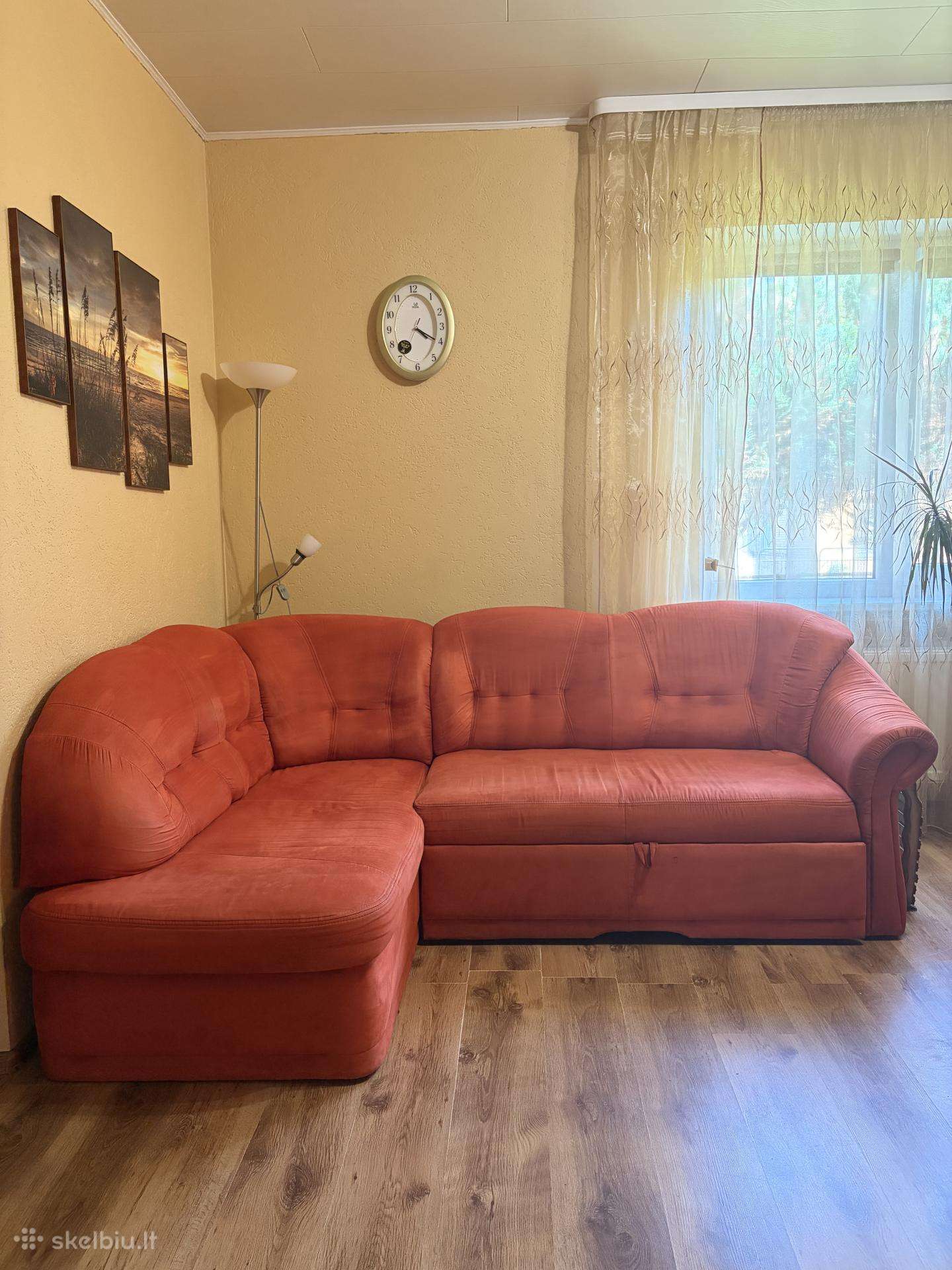 Sofa su miegojimo funkcija