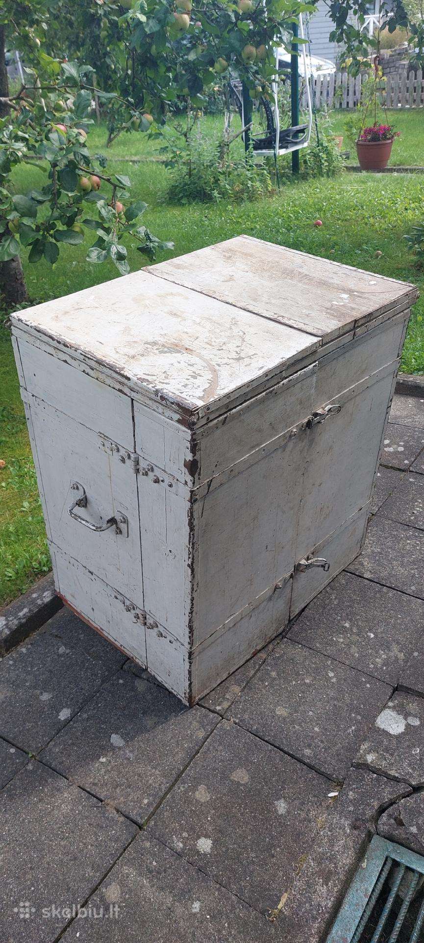 Tarybinė karinė dėžė fotolaboratorija