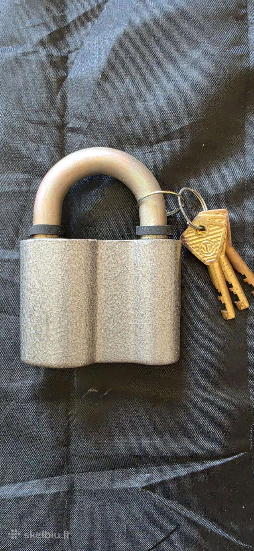 Pakabinama spyna.