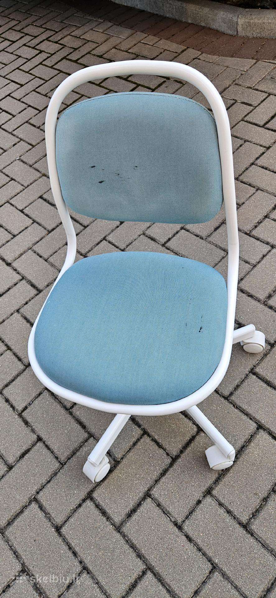 Darbo kėdė pradinukui