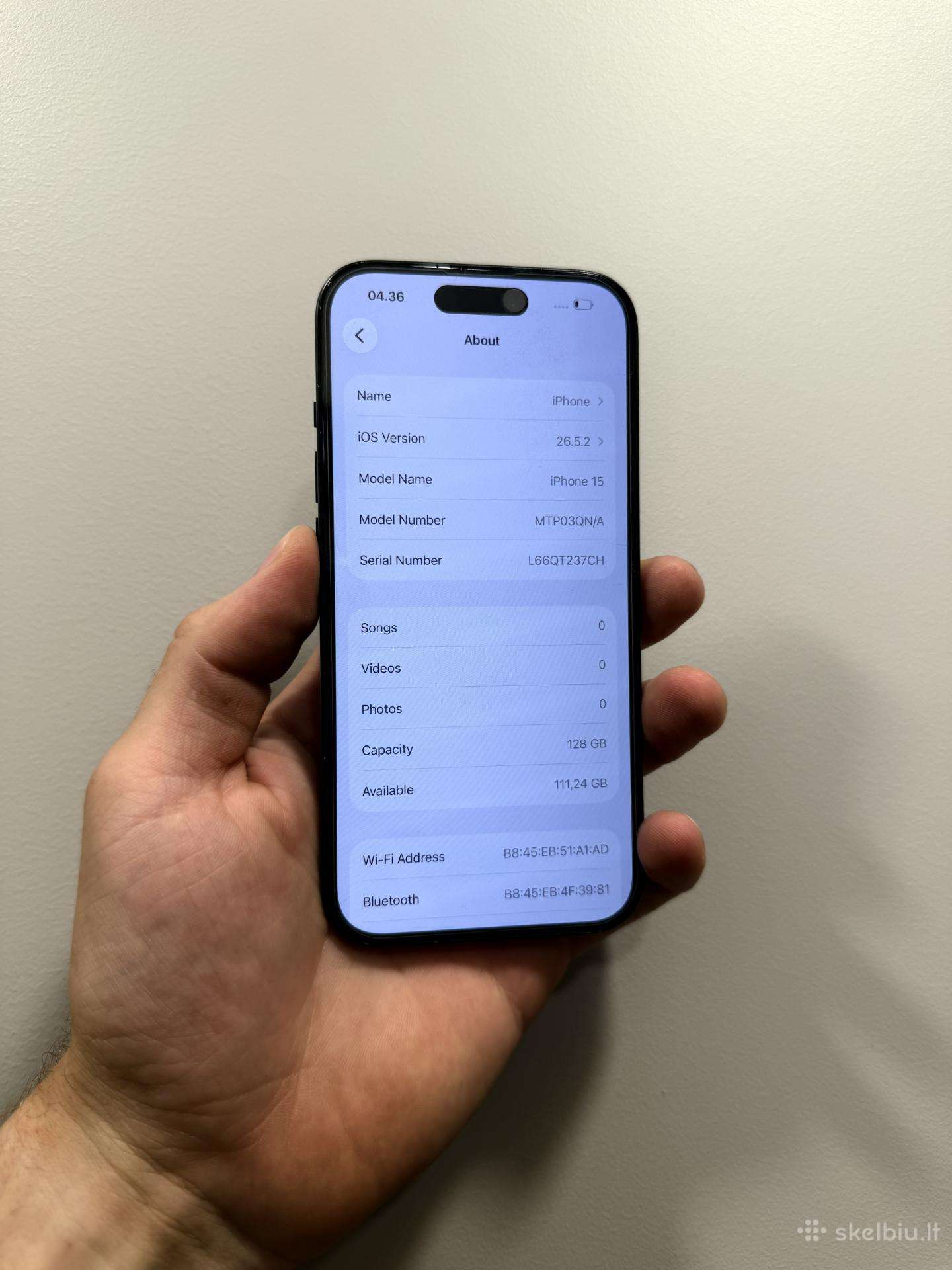 iPhone 15 128