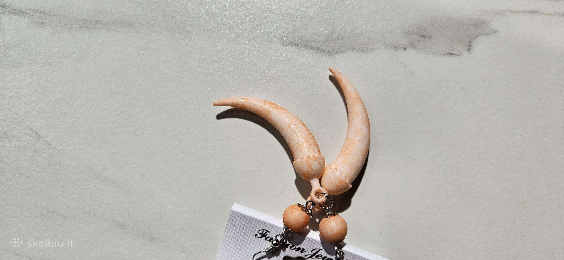 Išskirtiniai ilgi boho auskarai – ilties formos