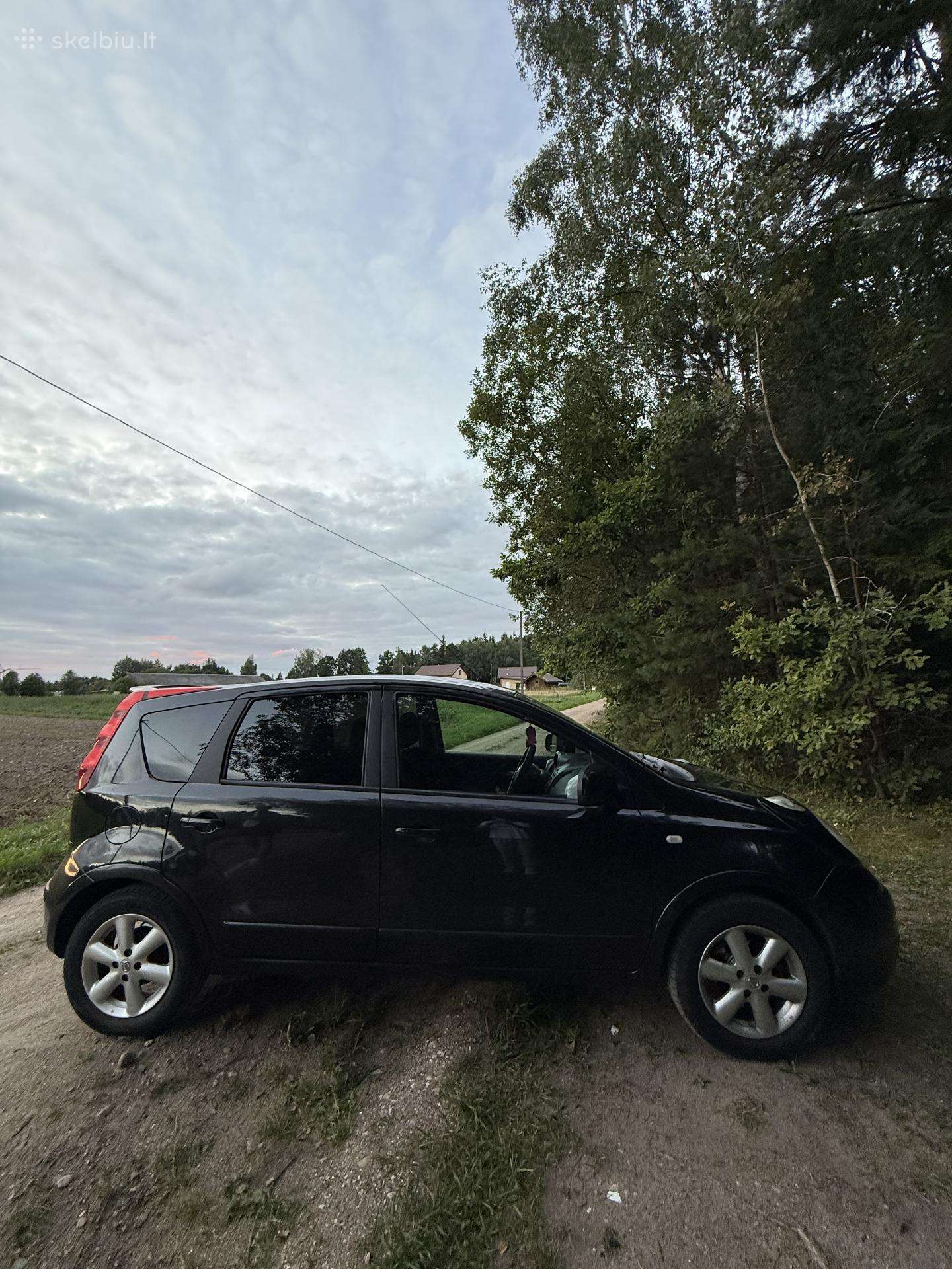 Nissan Note, 1.6 l., Хэтчбек