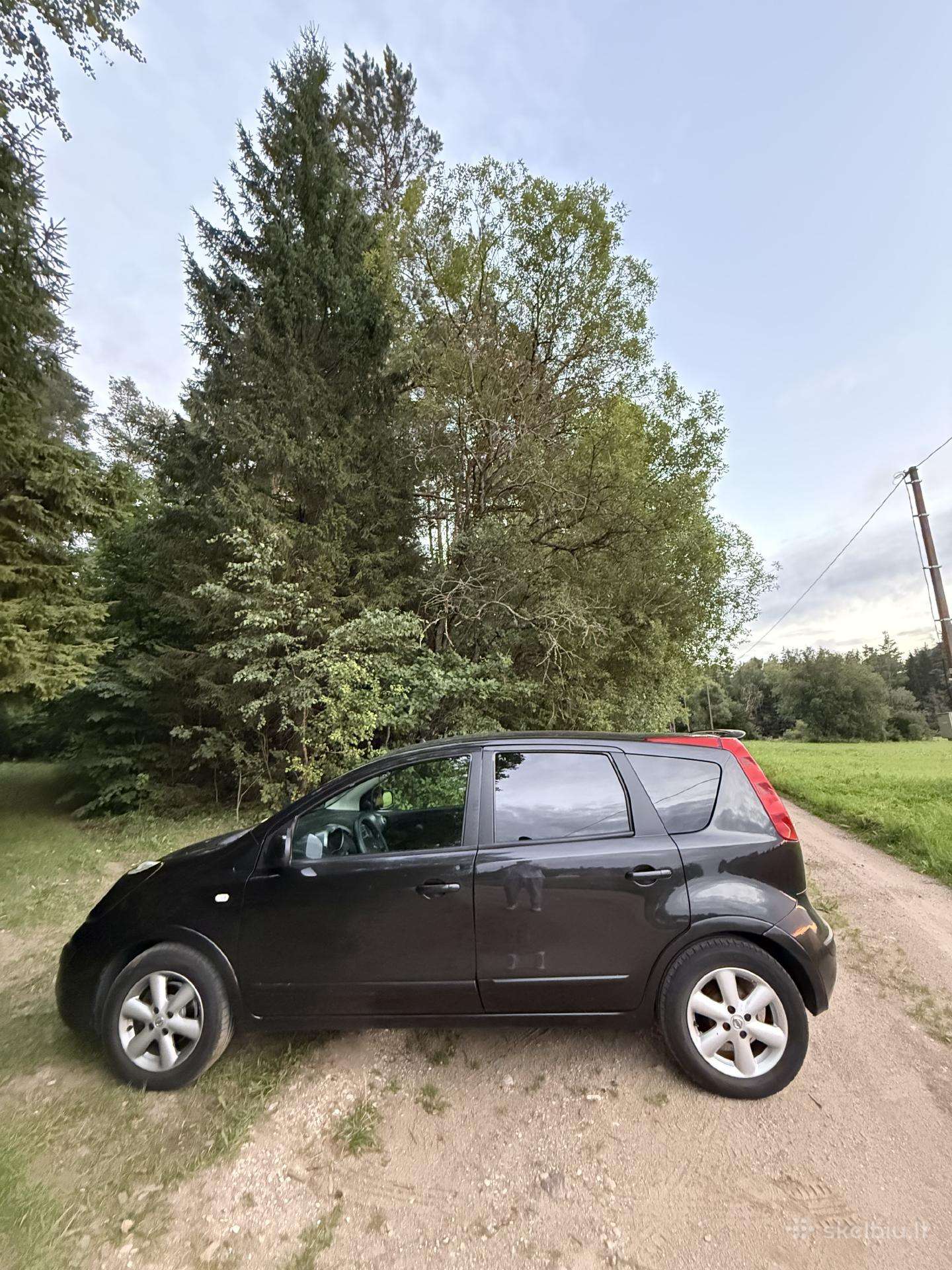Nissan Note, 1.6 l., Хэтчбек