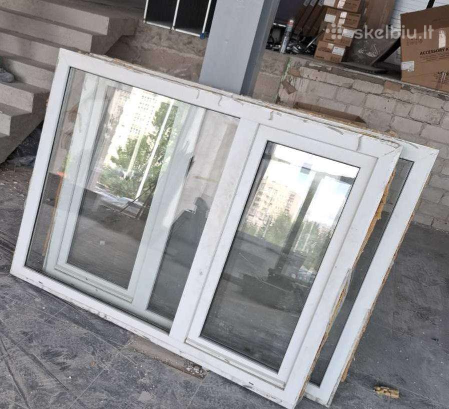 Naudoti plastikiniai langai