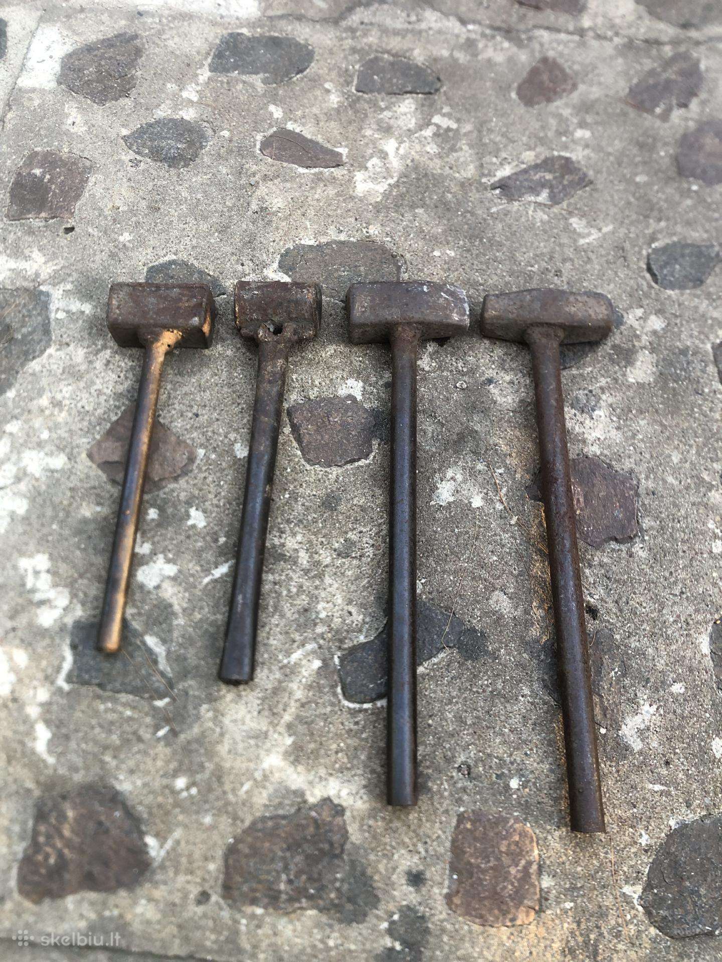 Metaliniai kūjai