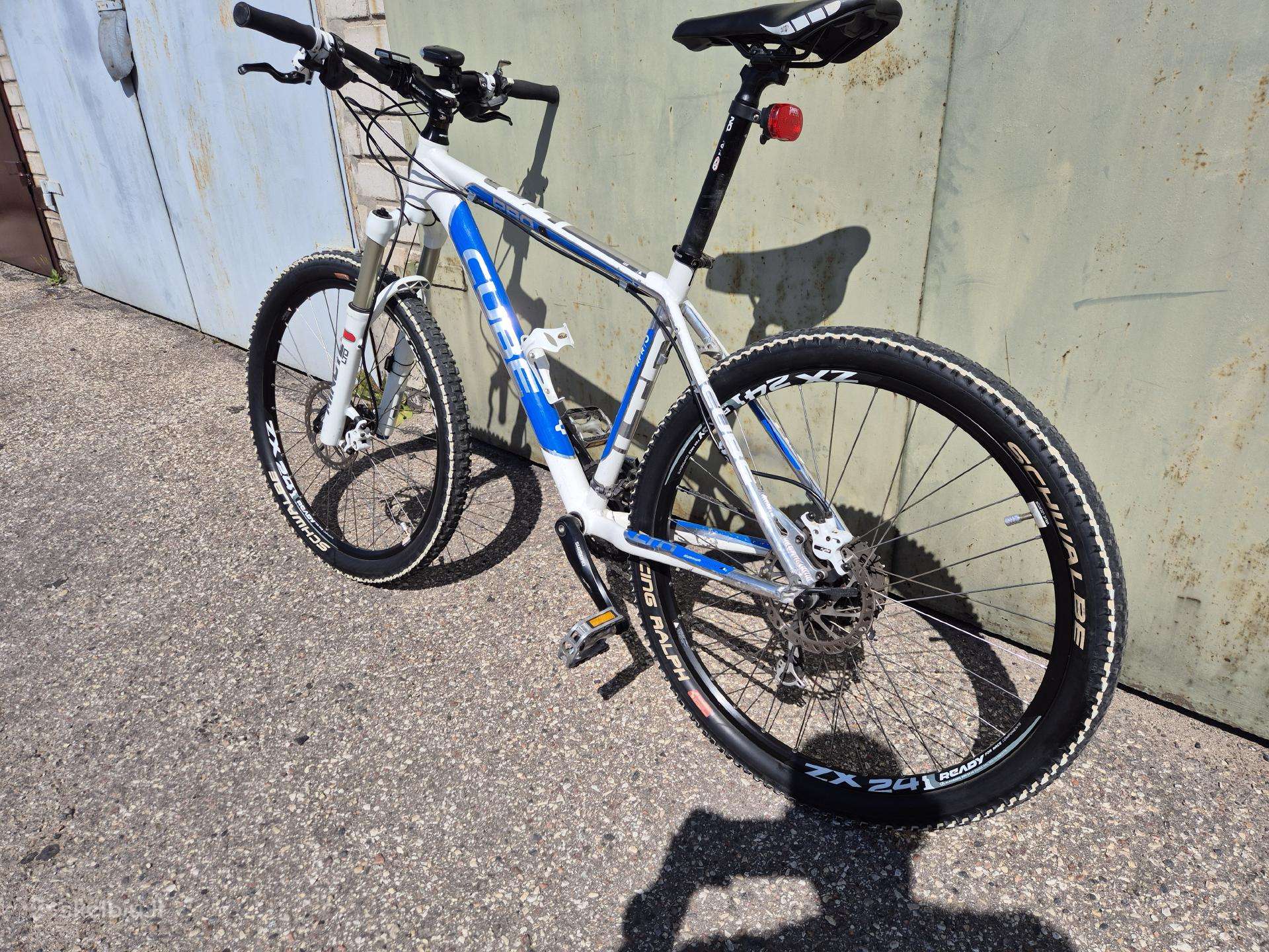 Mountain bike Cube