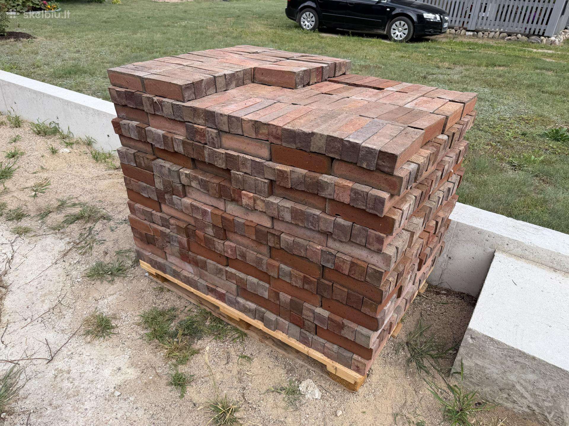 Klinkerinės plytos – 1237 vnt. / ~14 m²