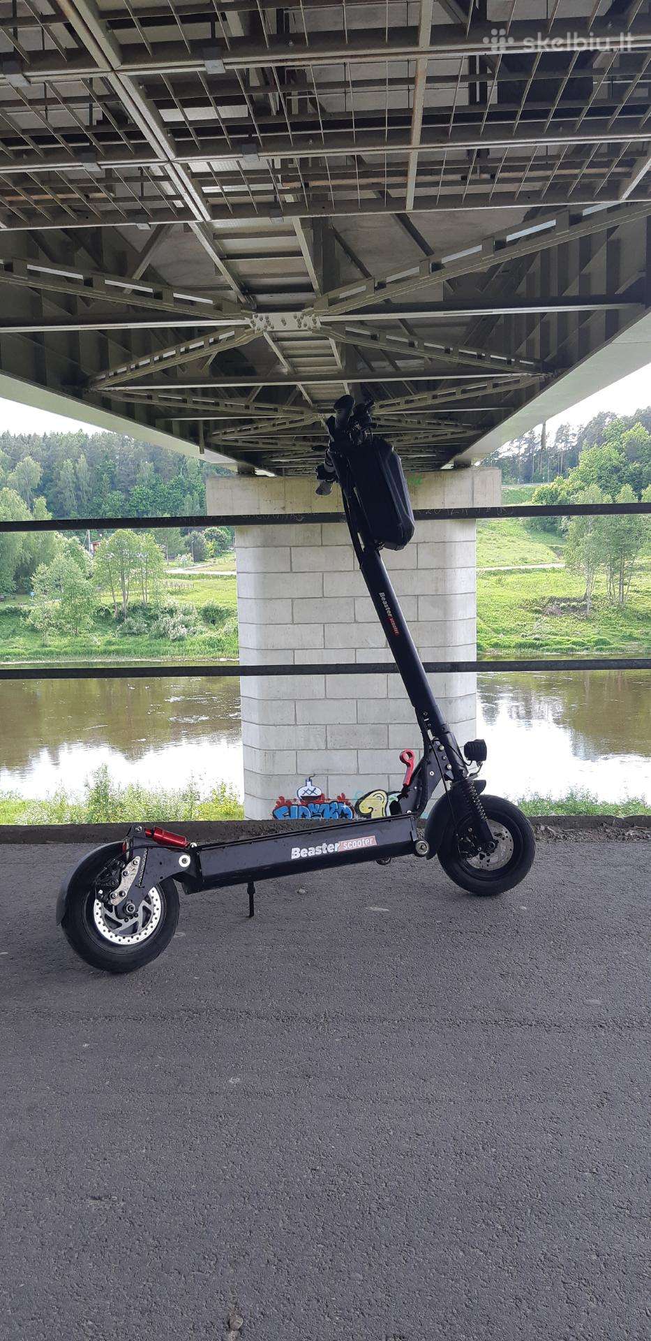 Beaster scooter