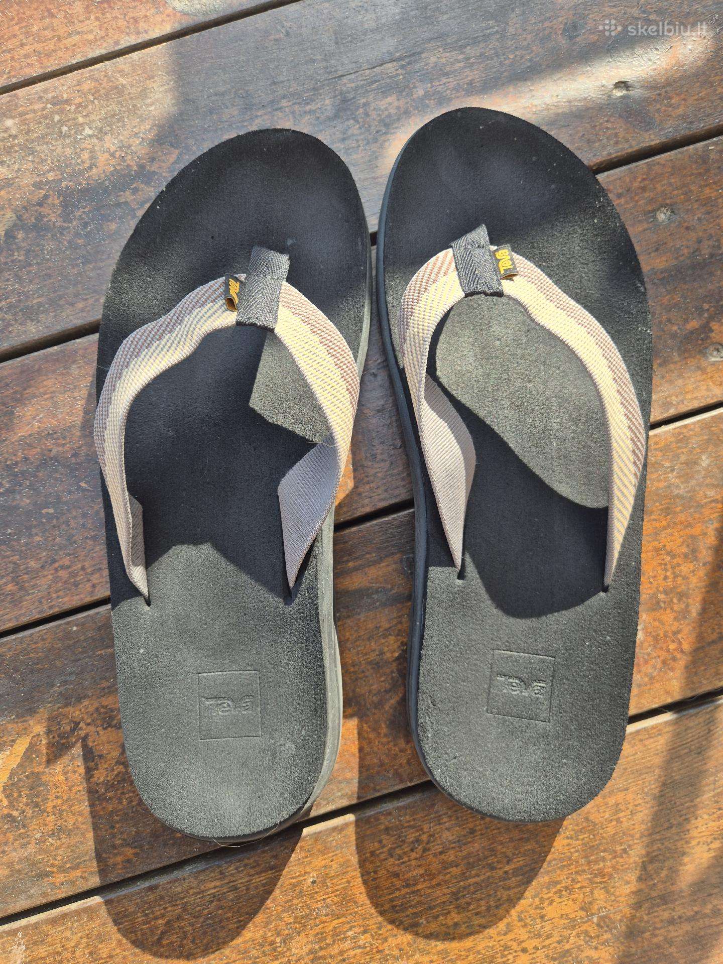 Teva Yoya Canvas Flip šlepetės.
