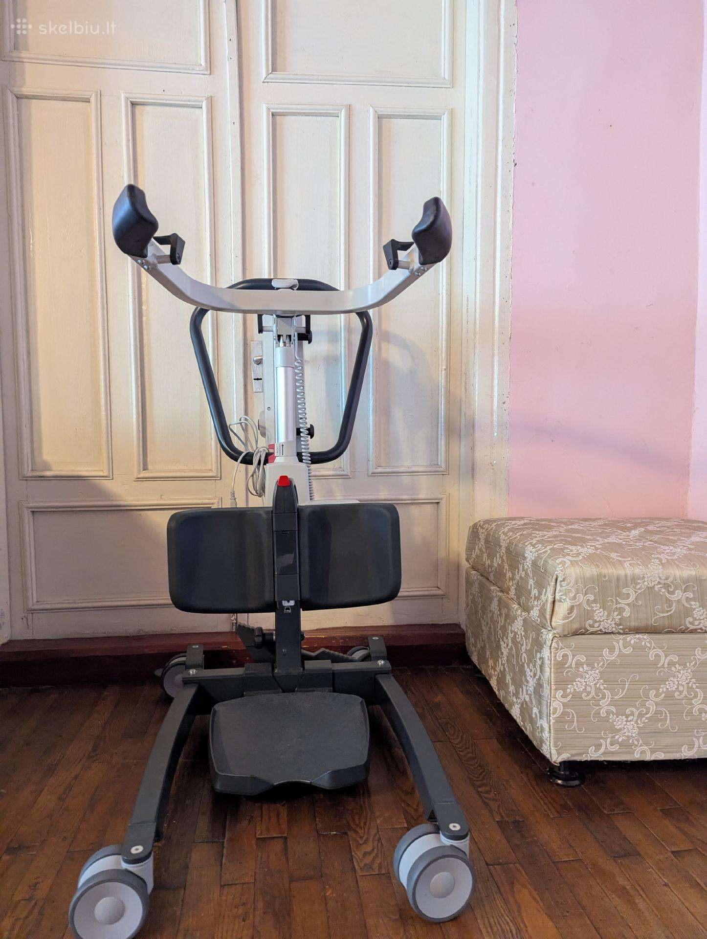 Keltuvas Invacare Isa Compact