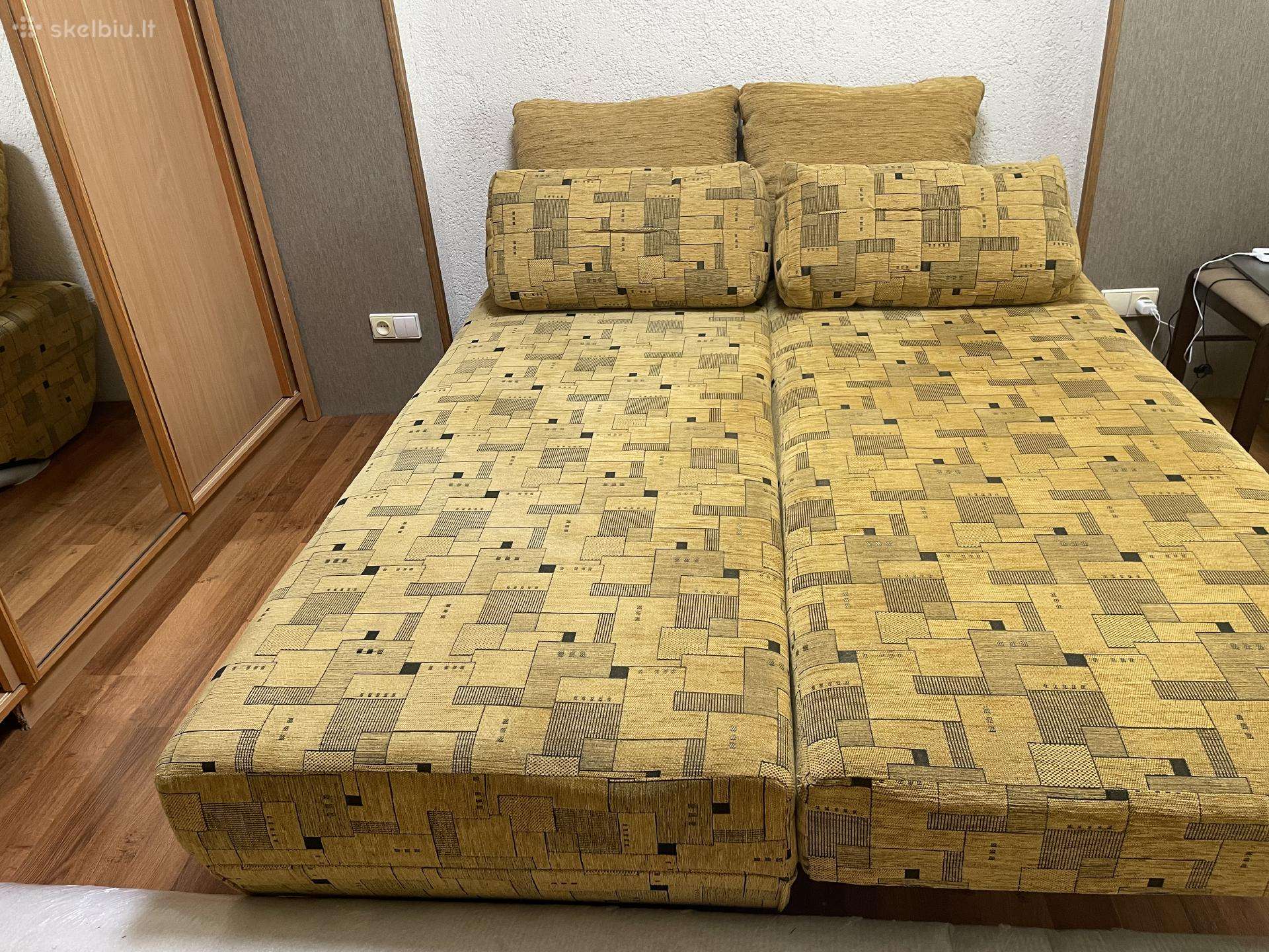 Dovanojamos sofa ir spinta