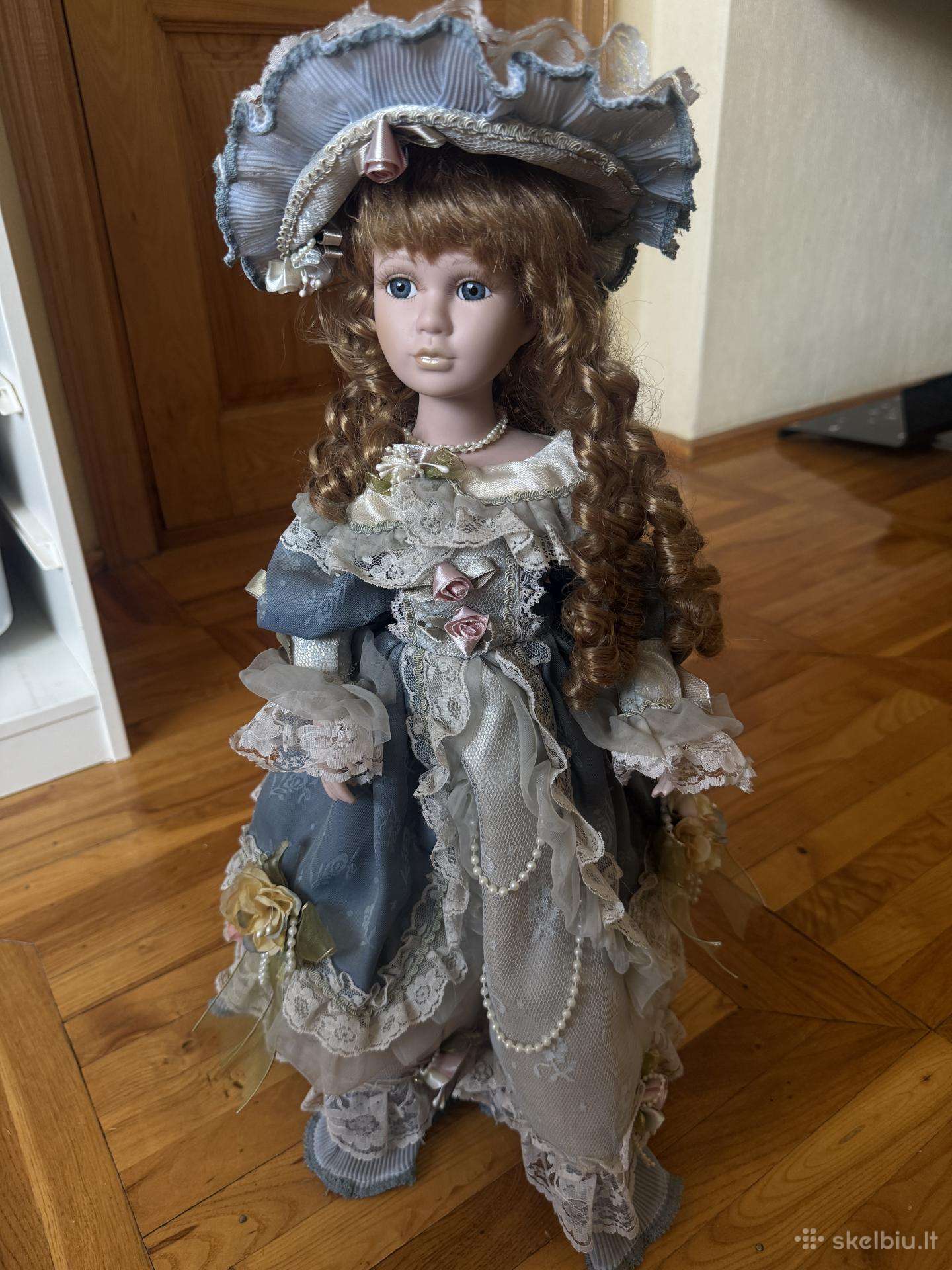 Kolekcinė vokiška lėlė