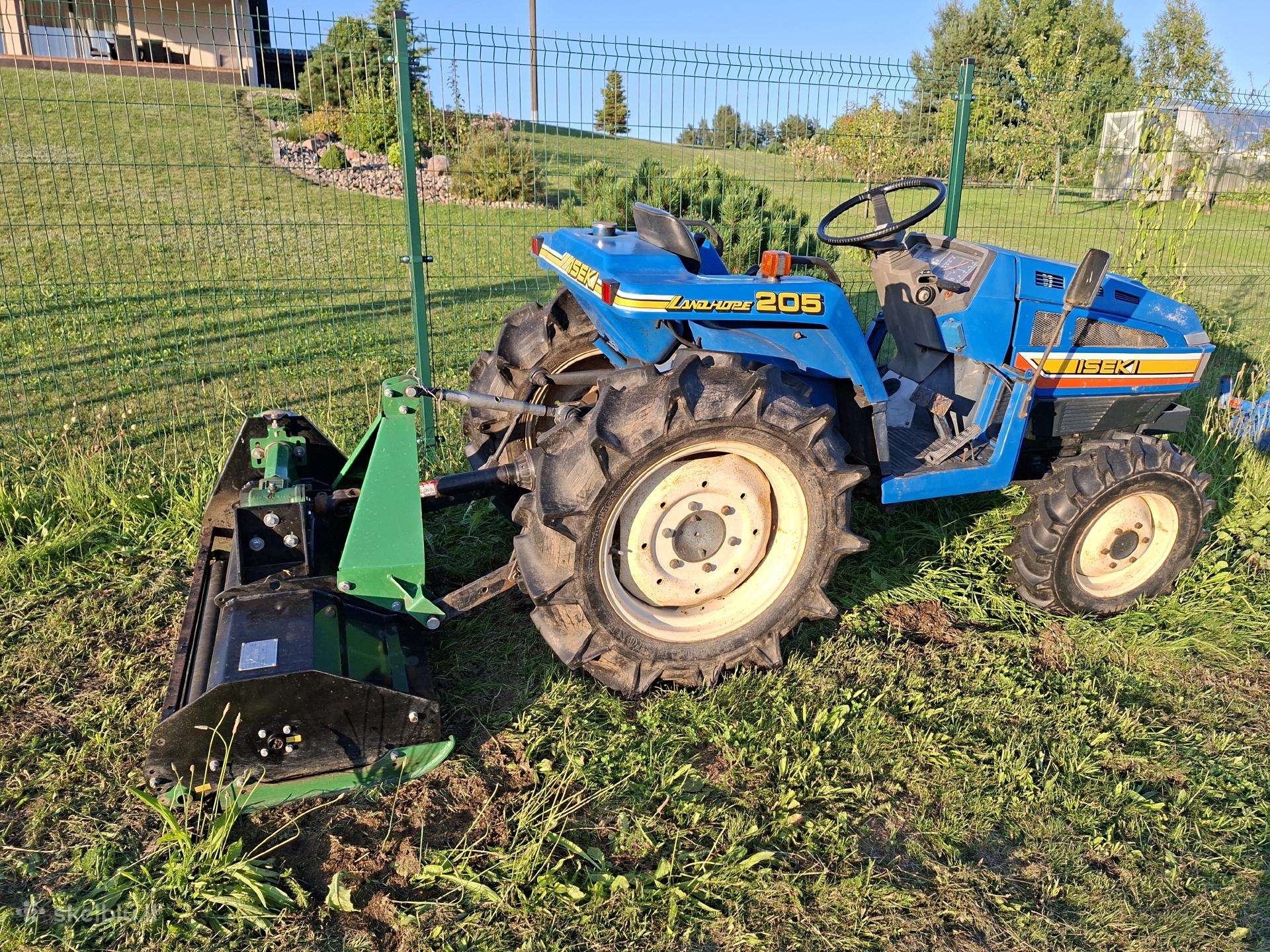 Mini traktorius Iseki Tu205f