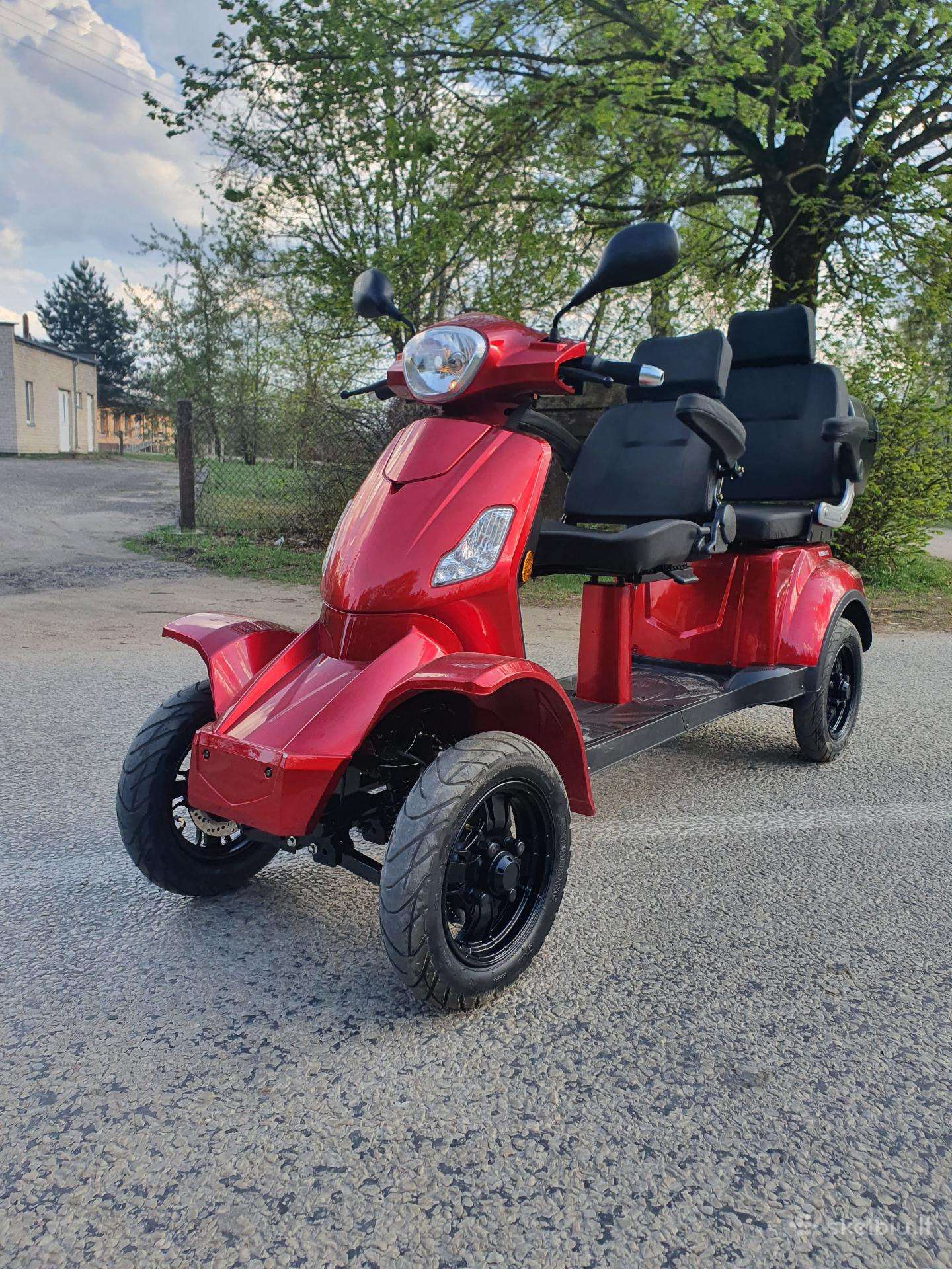 Elektrinis keturratis scooteris