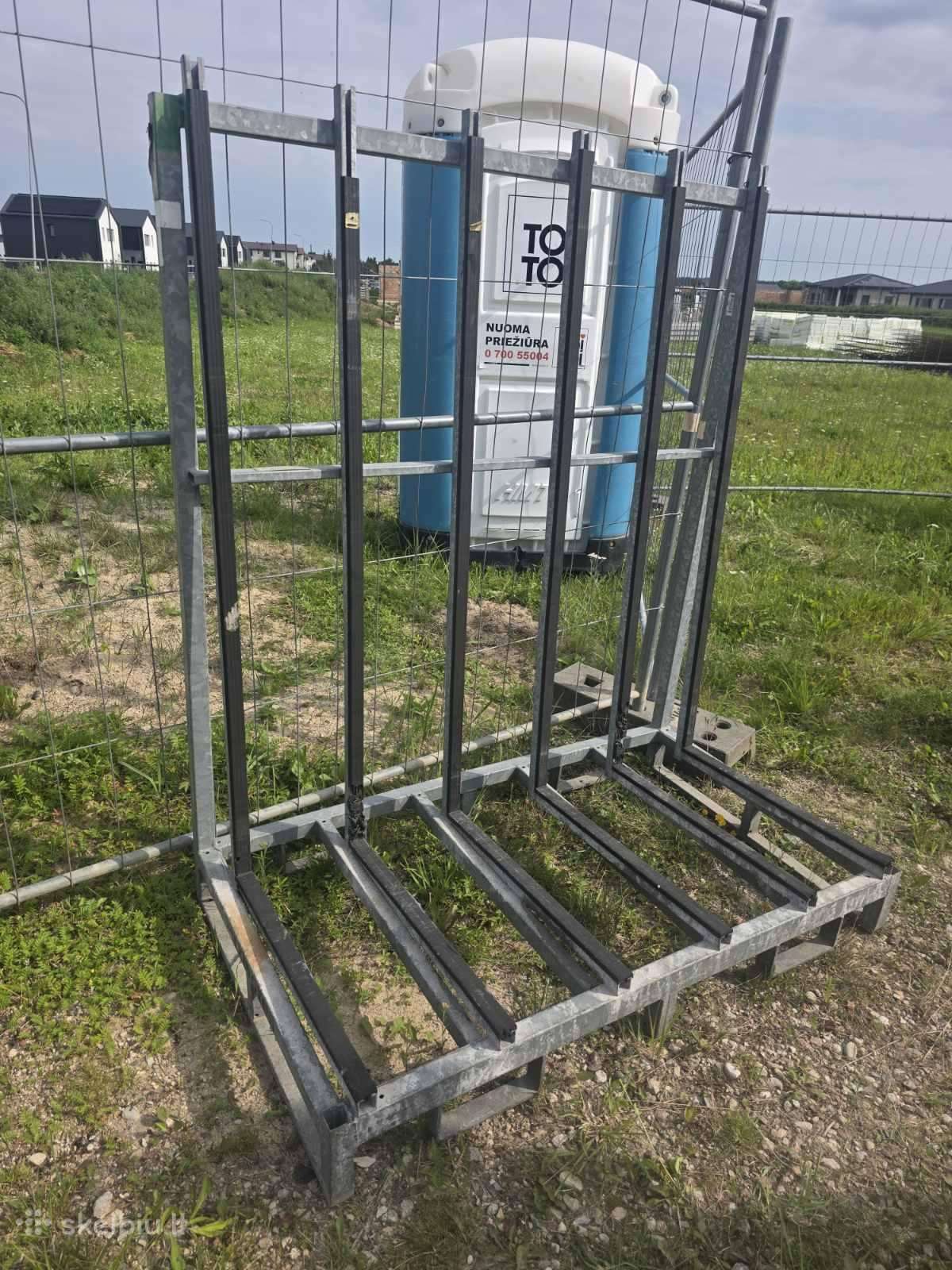 Stiklų-langų transportavimo stovas