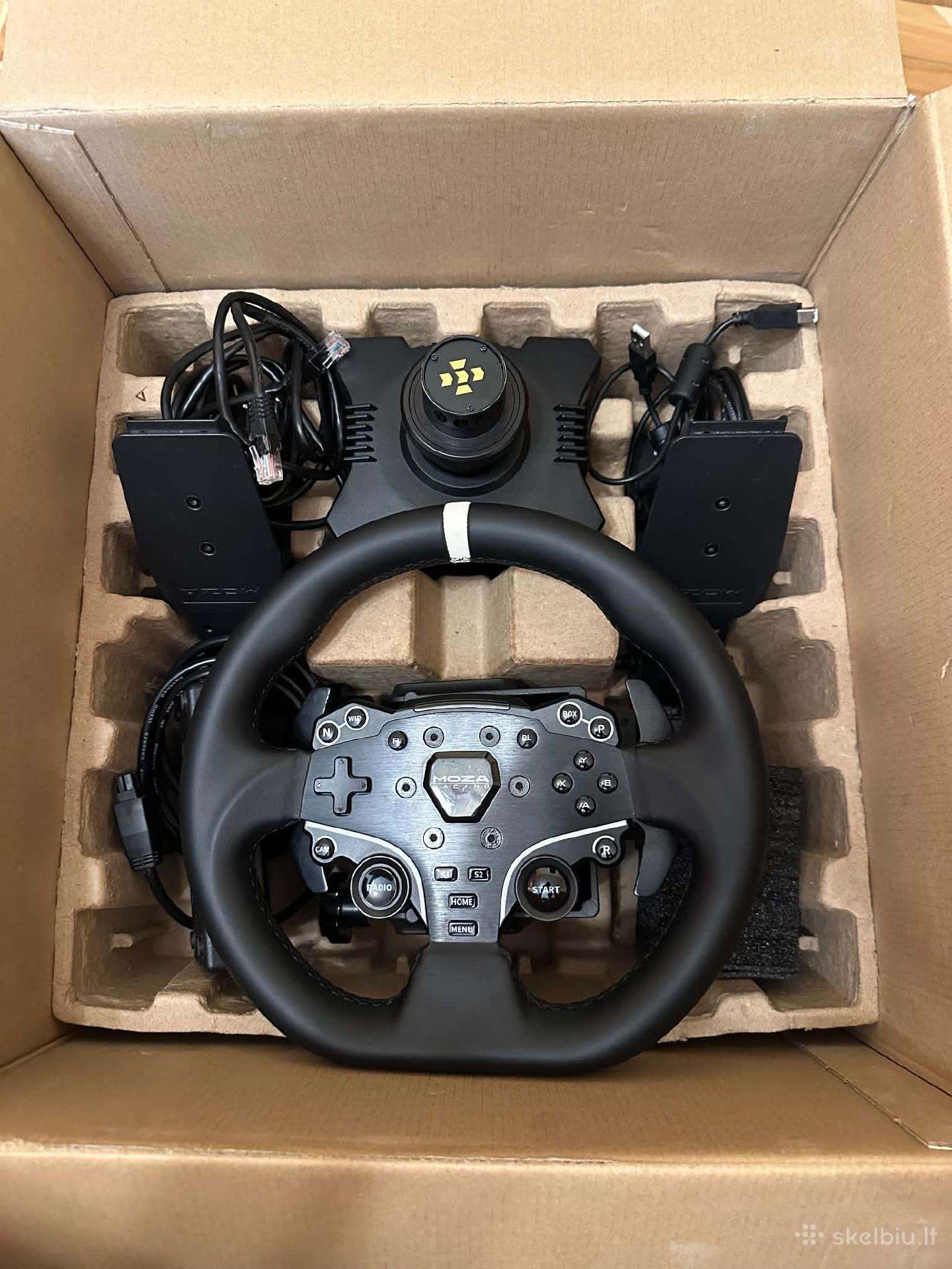 Žaidimų vairas Moza R5 + Th8a Shifter'is