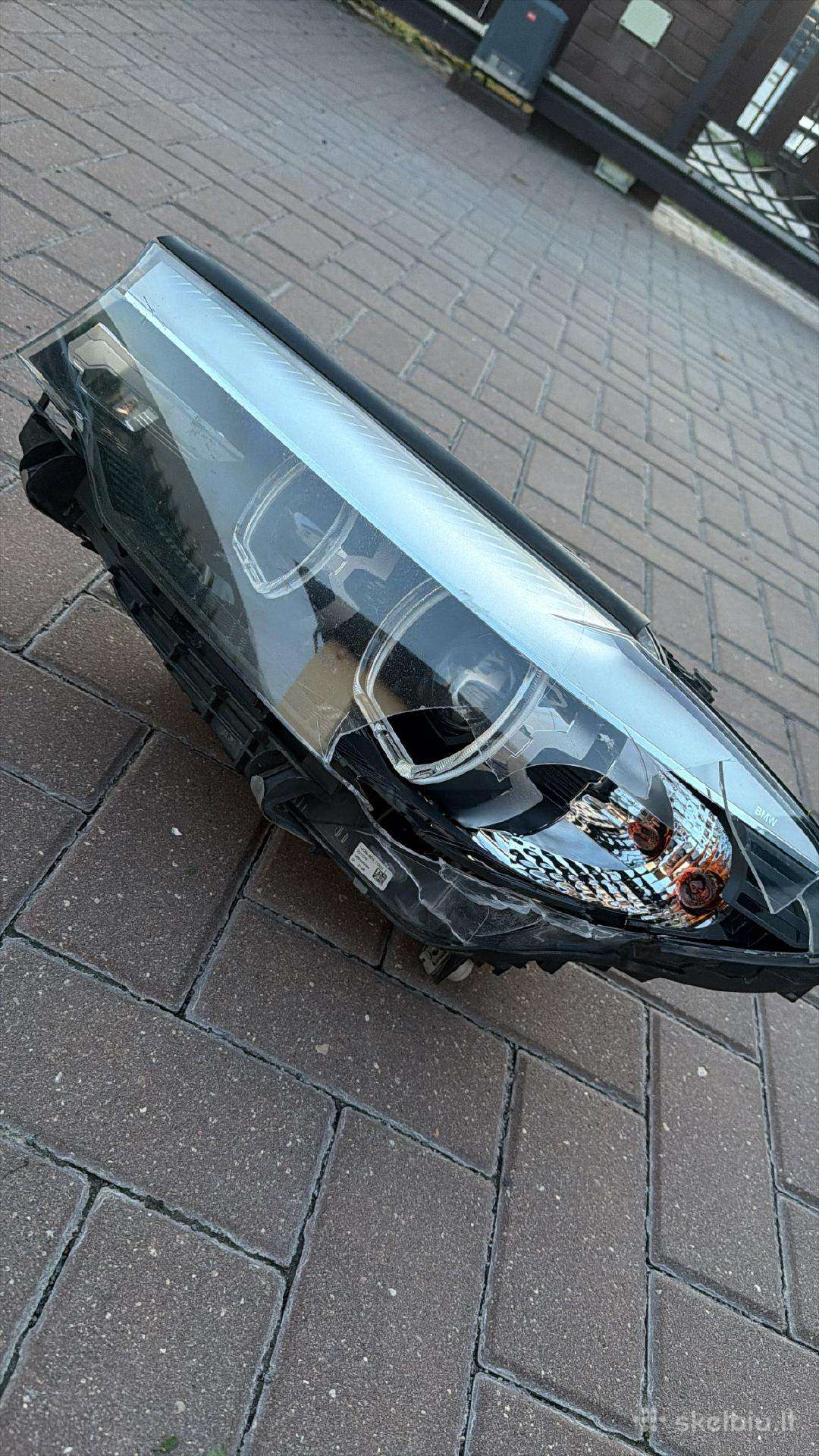 Bmw G30 žibintas