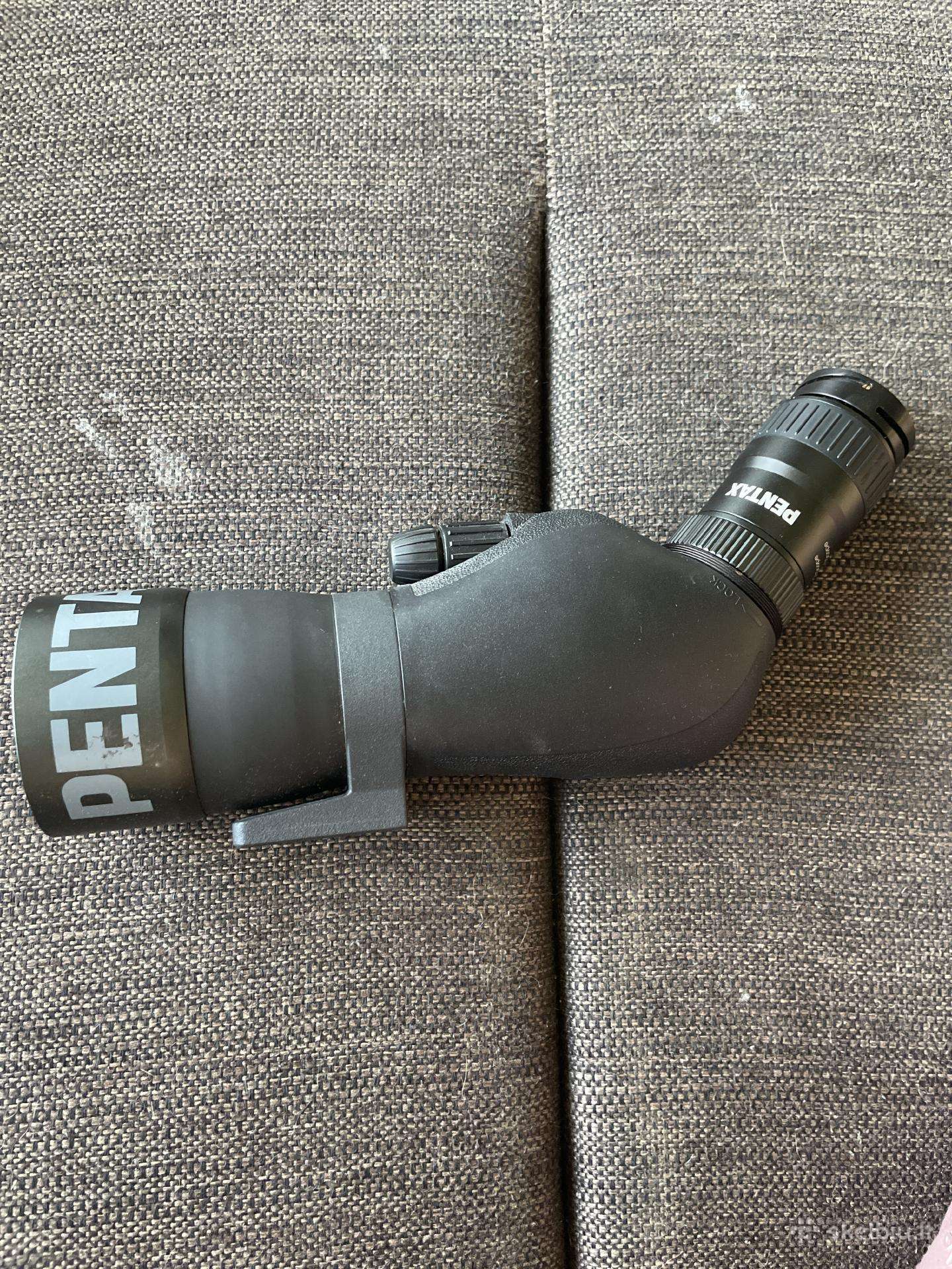 „pentax“ stebėjimo teleskopas
