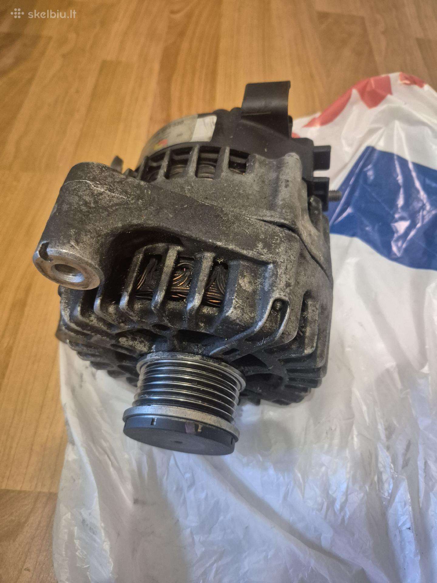 Originalus Bmw Bosch 180a generatorius