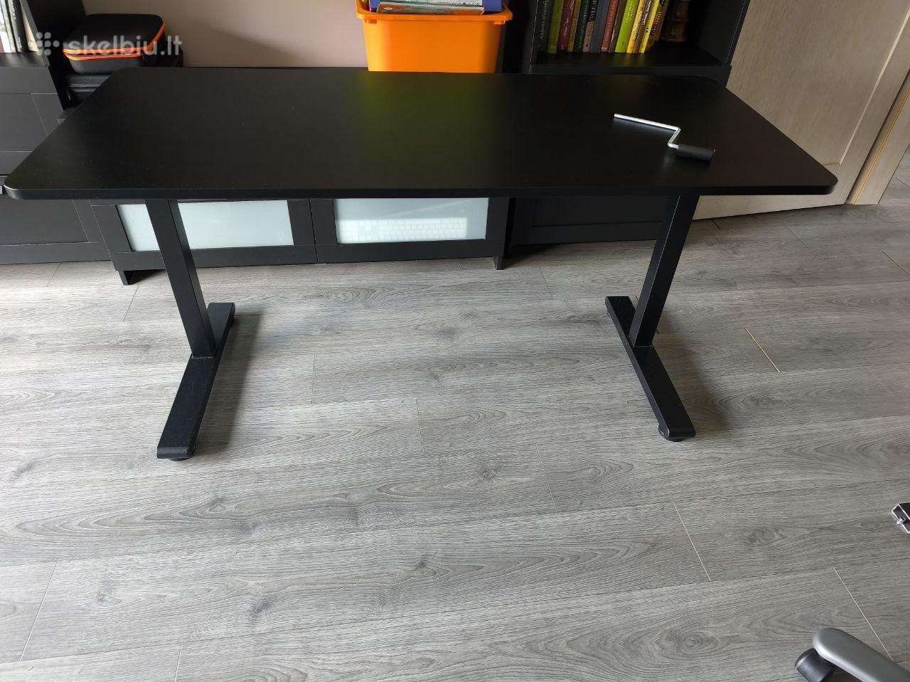Reguliuojamo aukščio stalas