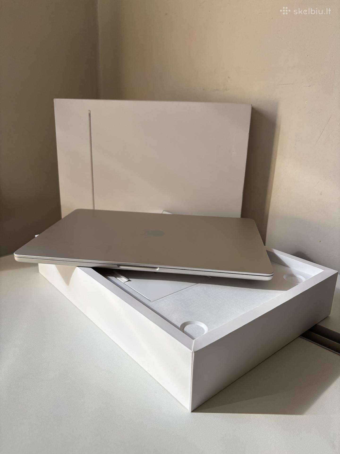 MacBook Air (15-inch, M3, 2024) Starlight 24men