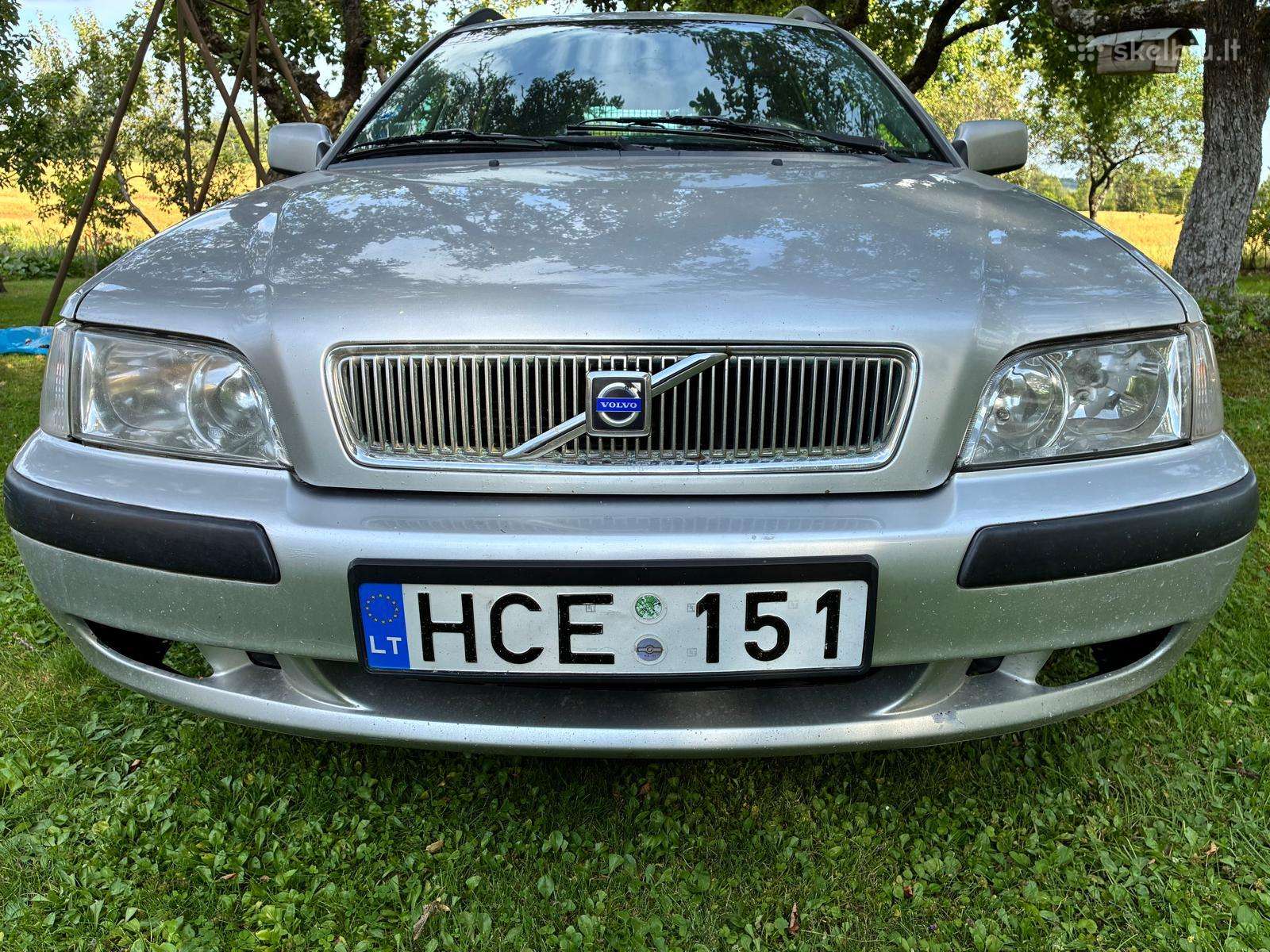 Volvo V40