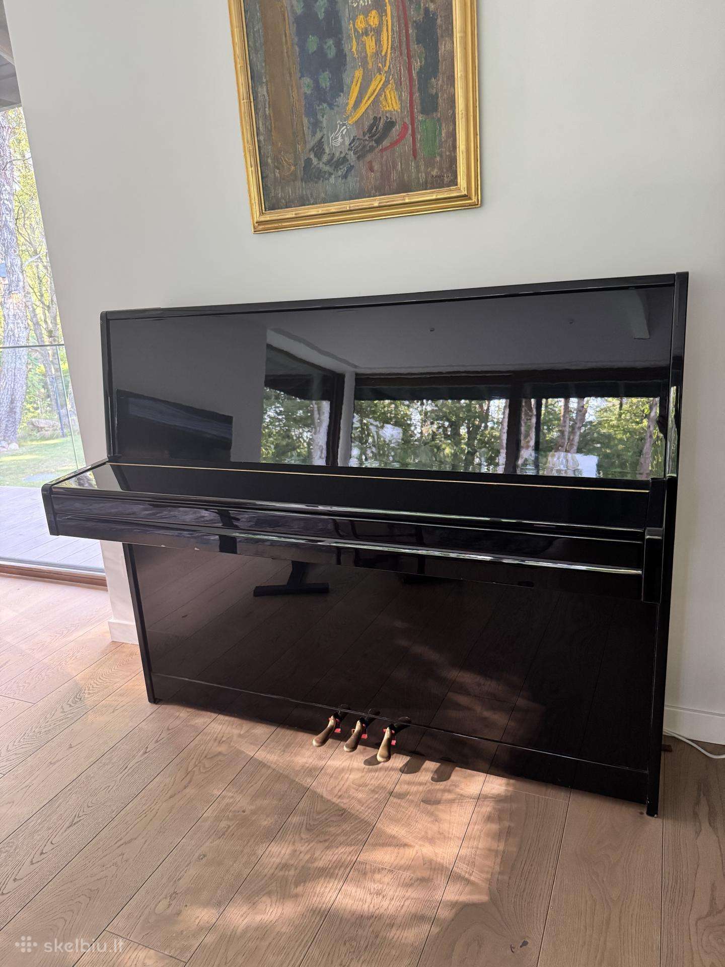 August Forster pianinas