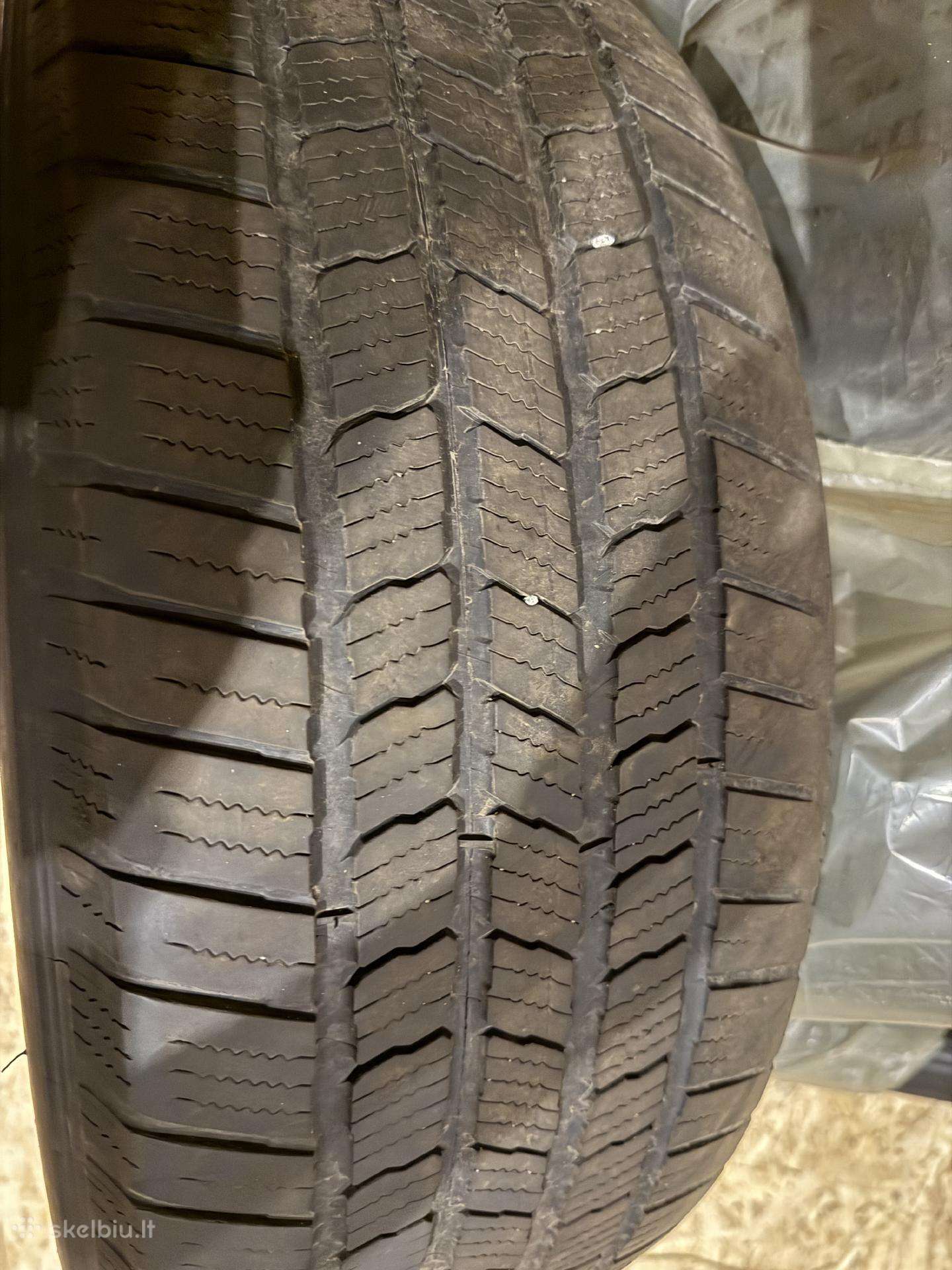 Michelin, all-season 235/55 R19