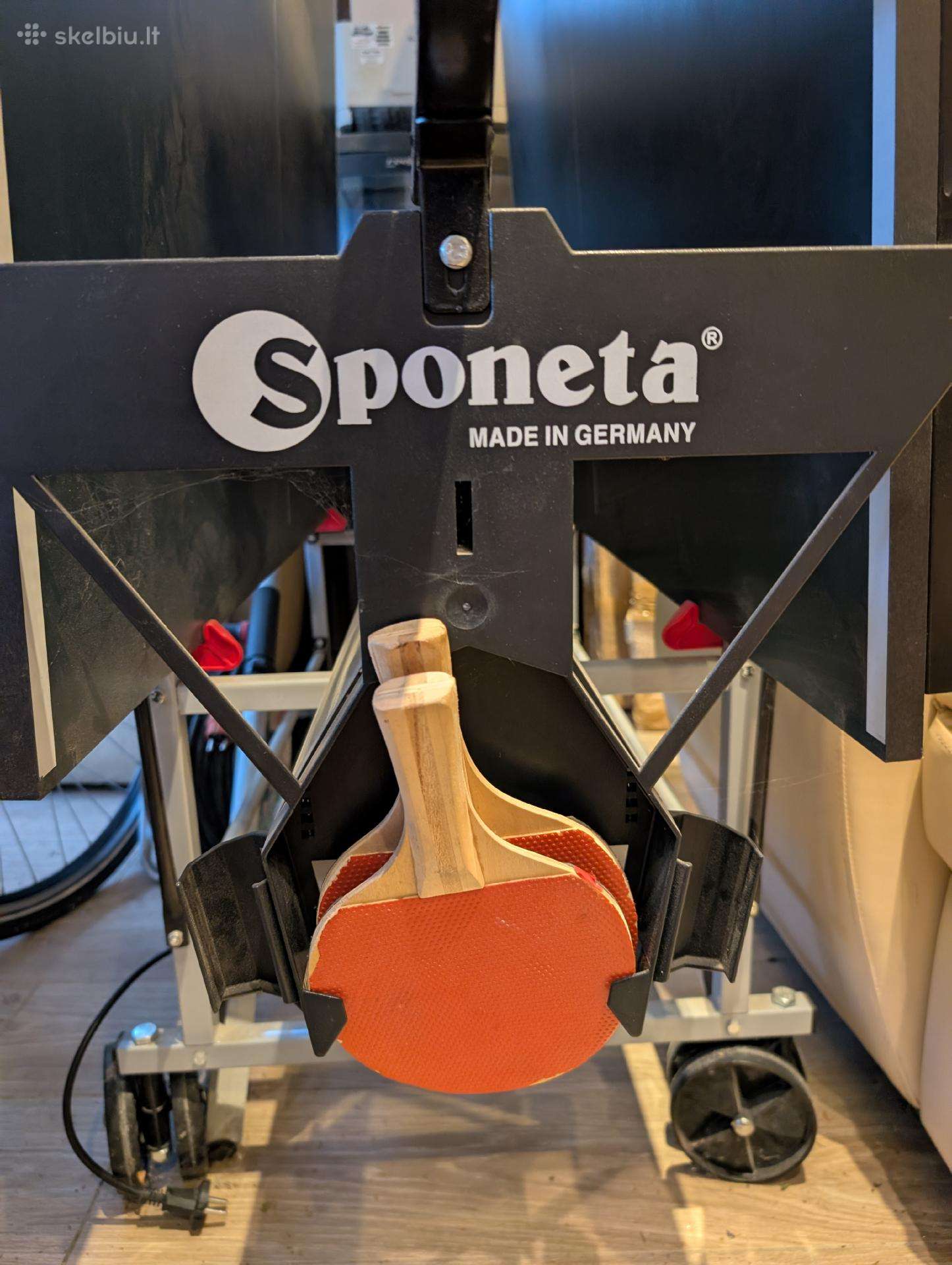 Sponeta teniso.stalas