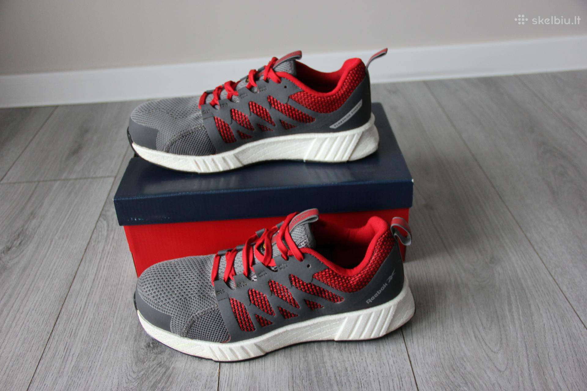 Reebok darbo batai 42 d nauji