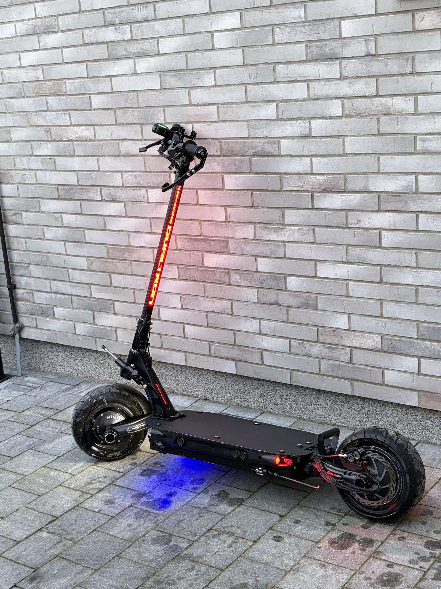 Электрический самокат Dualtron