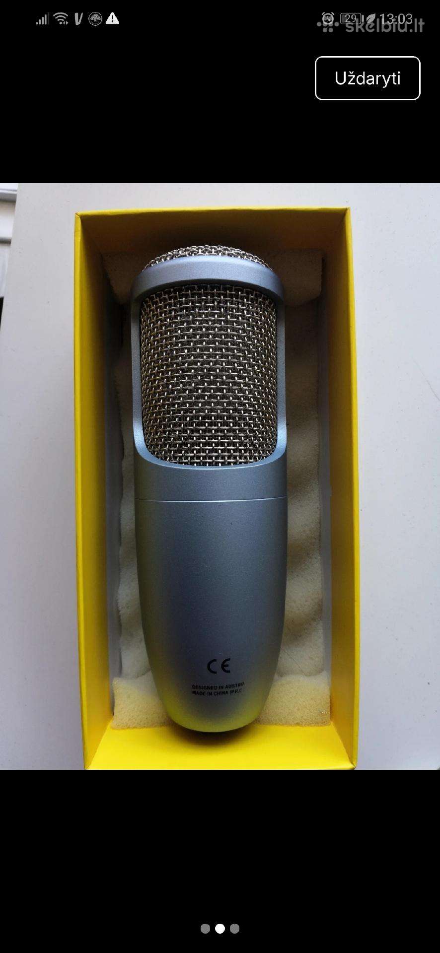 Akg p200