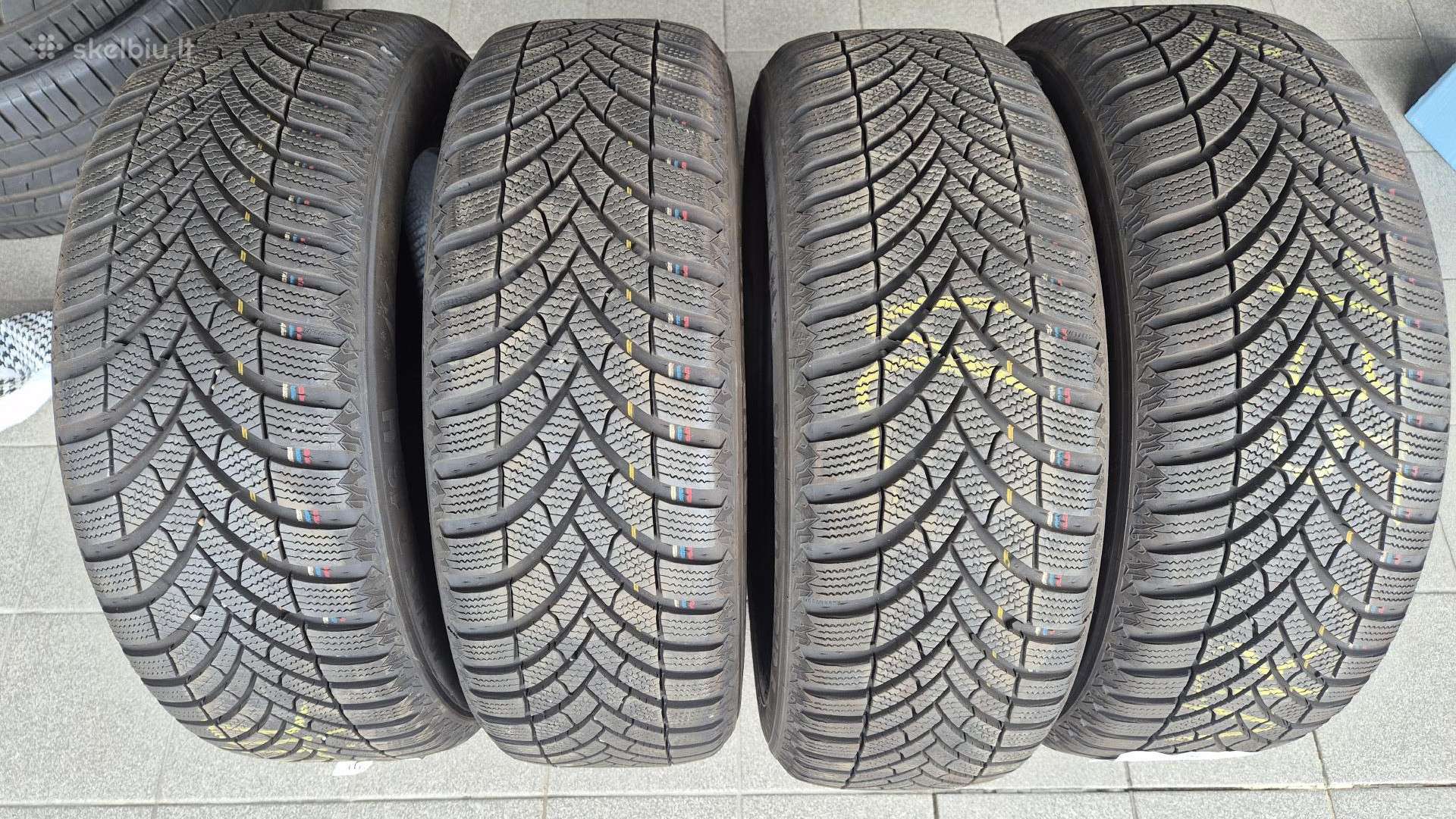 Keturios apynaujės 195/55 R16 Semperit